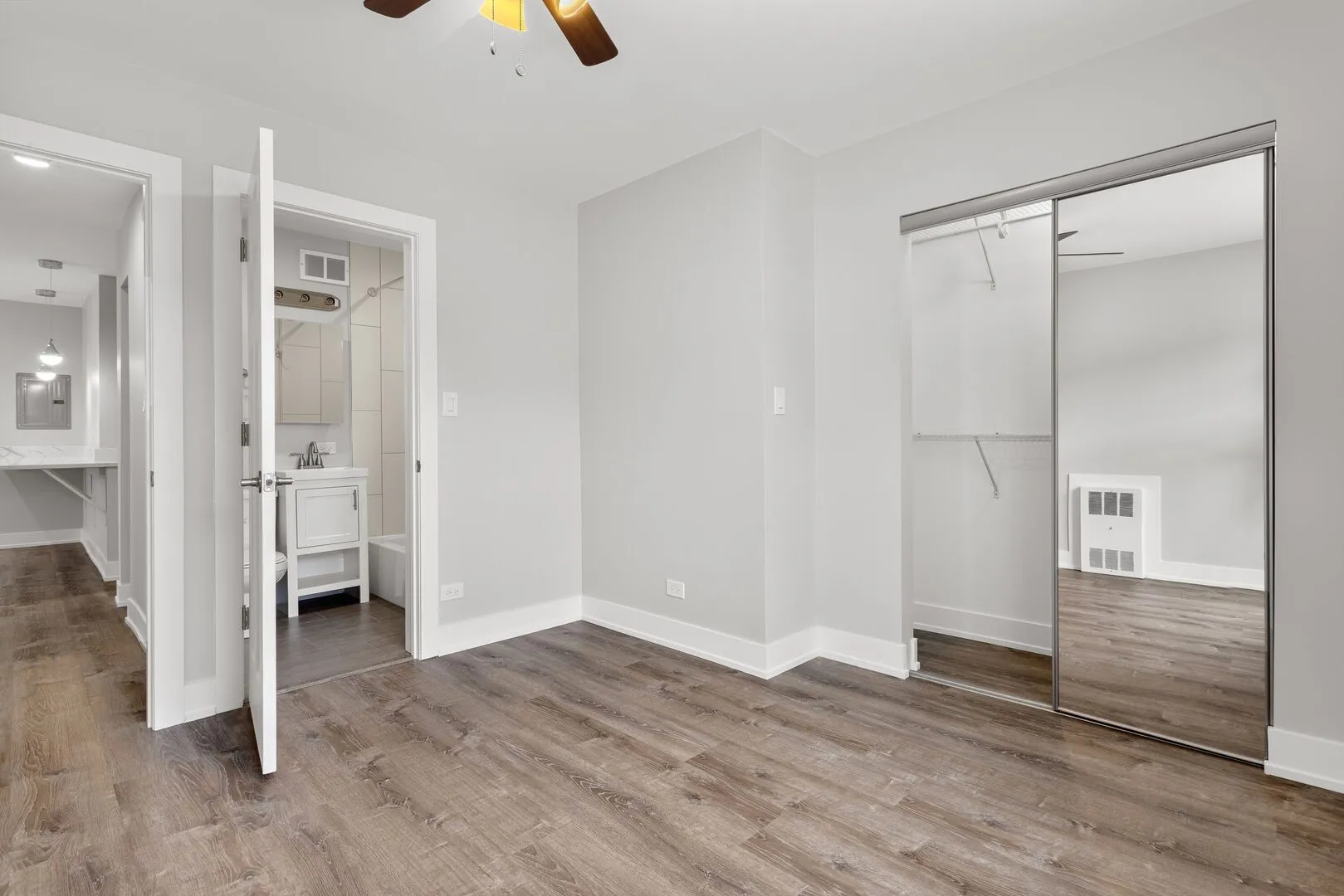 1303 W Estes Ave, ,  60626, USA 60626-unit#2W-Chicago-IL