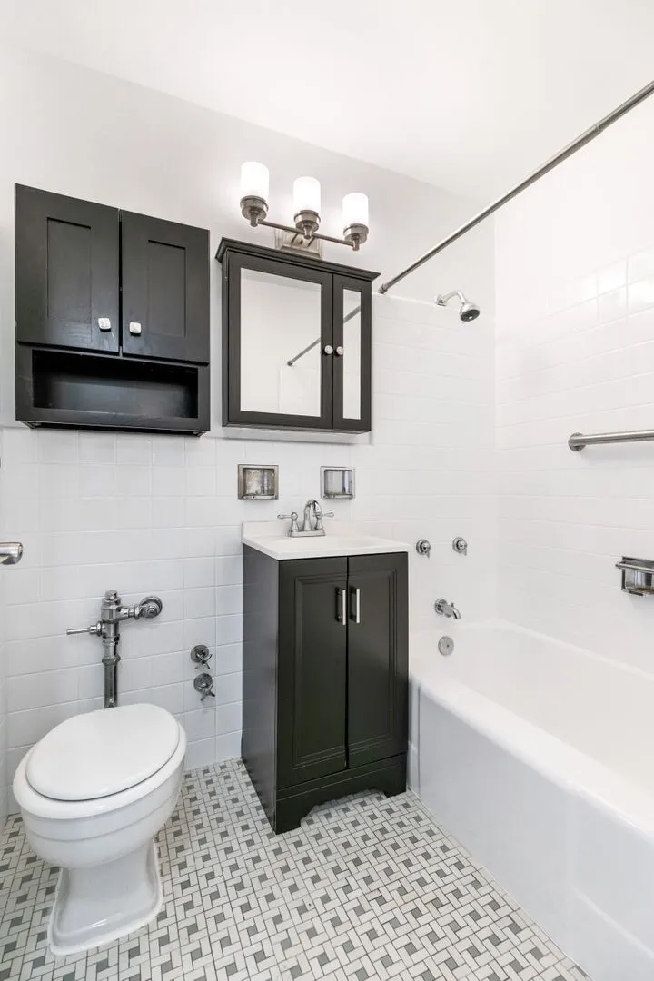 5858 N Sheridan Rd, ,  60660, USA 60660-unit#1204-Chicago-IL