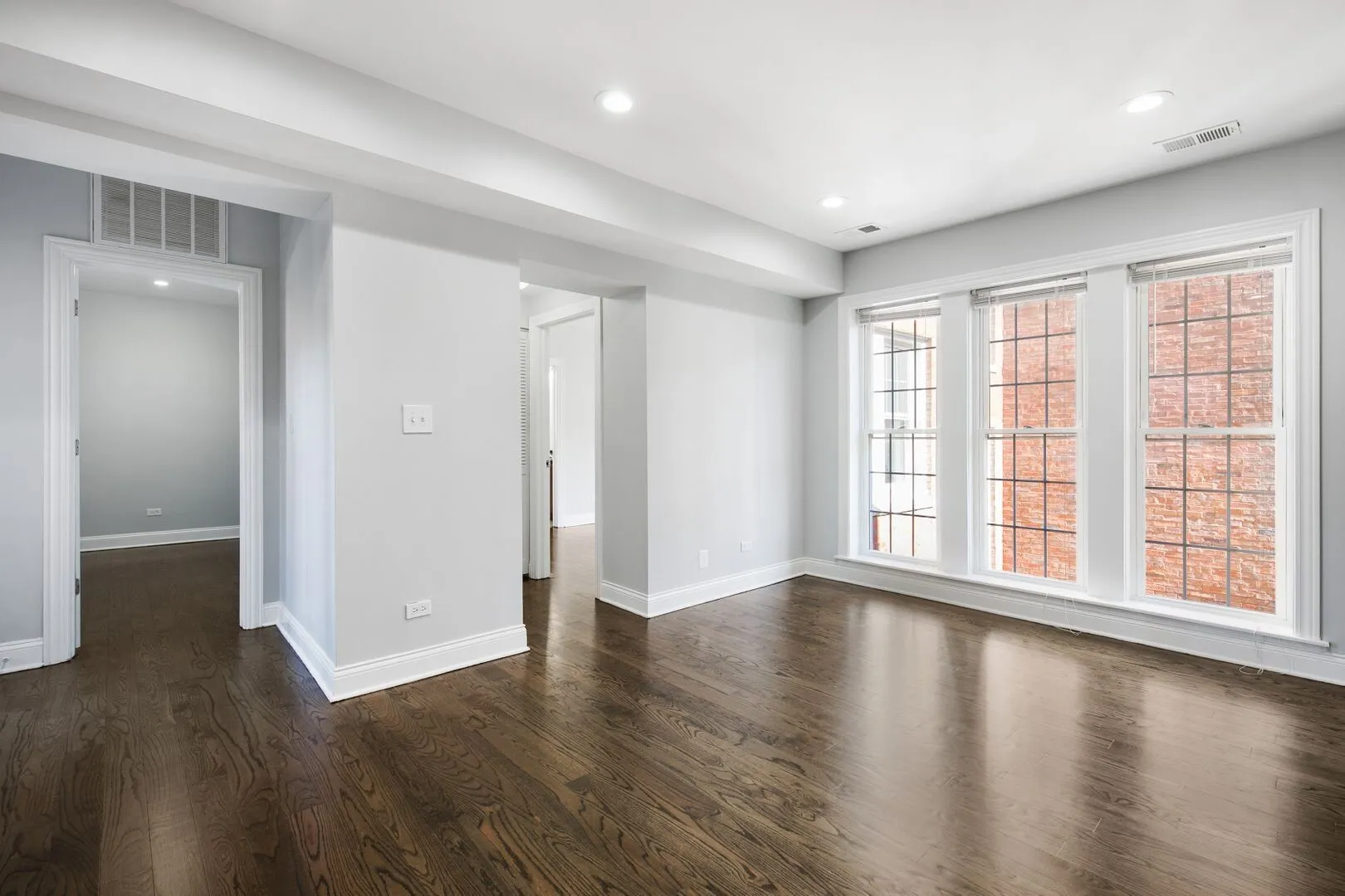 7724 N Ashland Ave, ,  60626, USA 60626-unit#F2-Chicago-IL