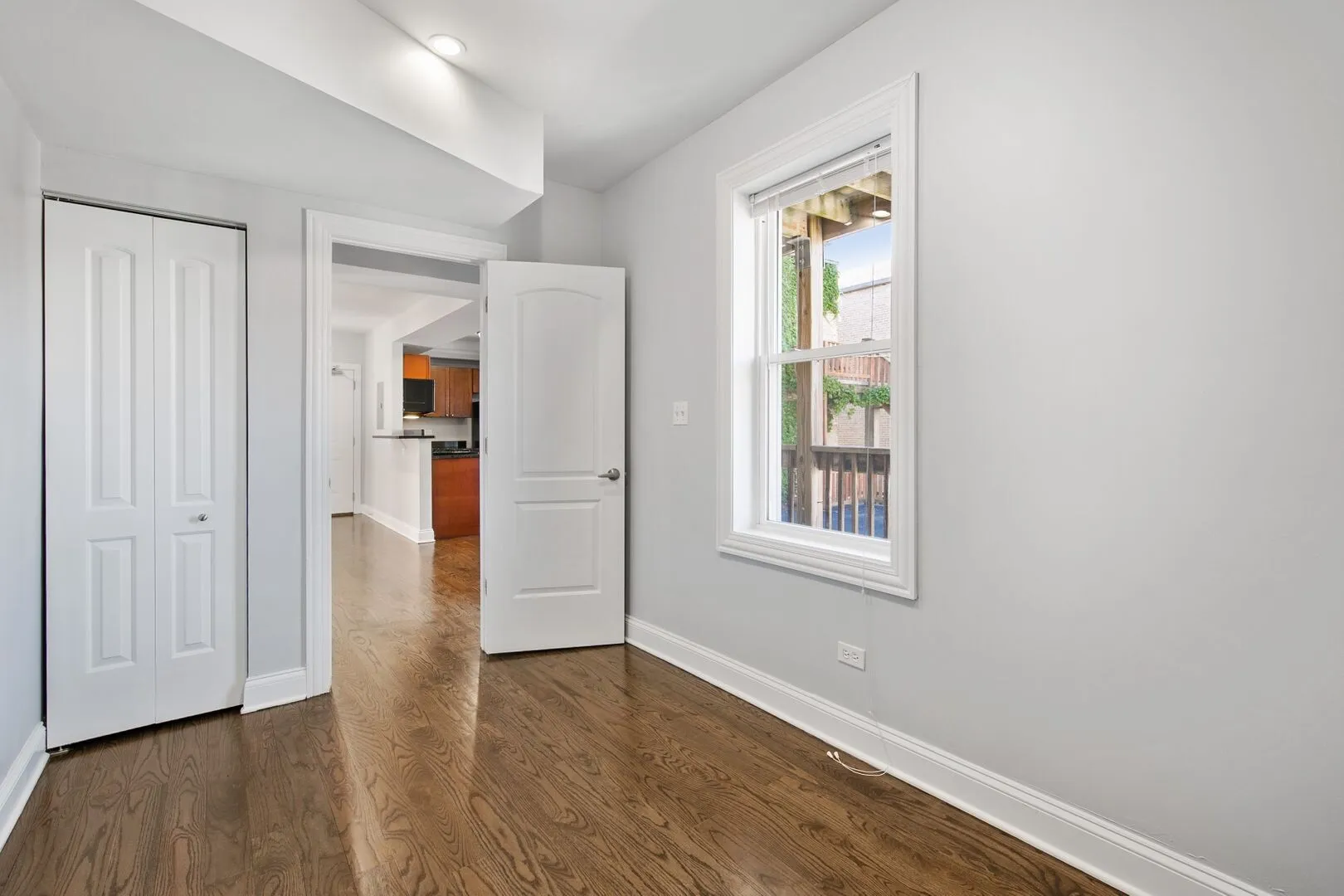 7724 N Ashland Ave, ,  60626, USA 60626-unit#F2-Chicago-IL