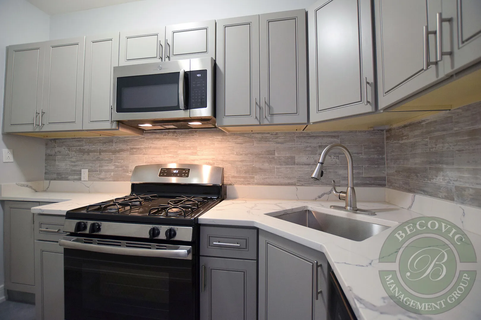 6110 N Winthrop Ave, , 60660, USA 60660-unit#3W-Chicago-IL