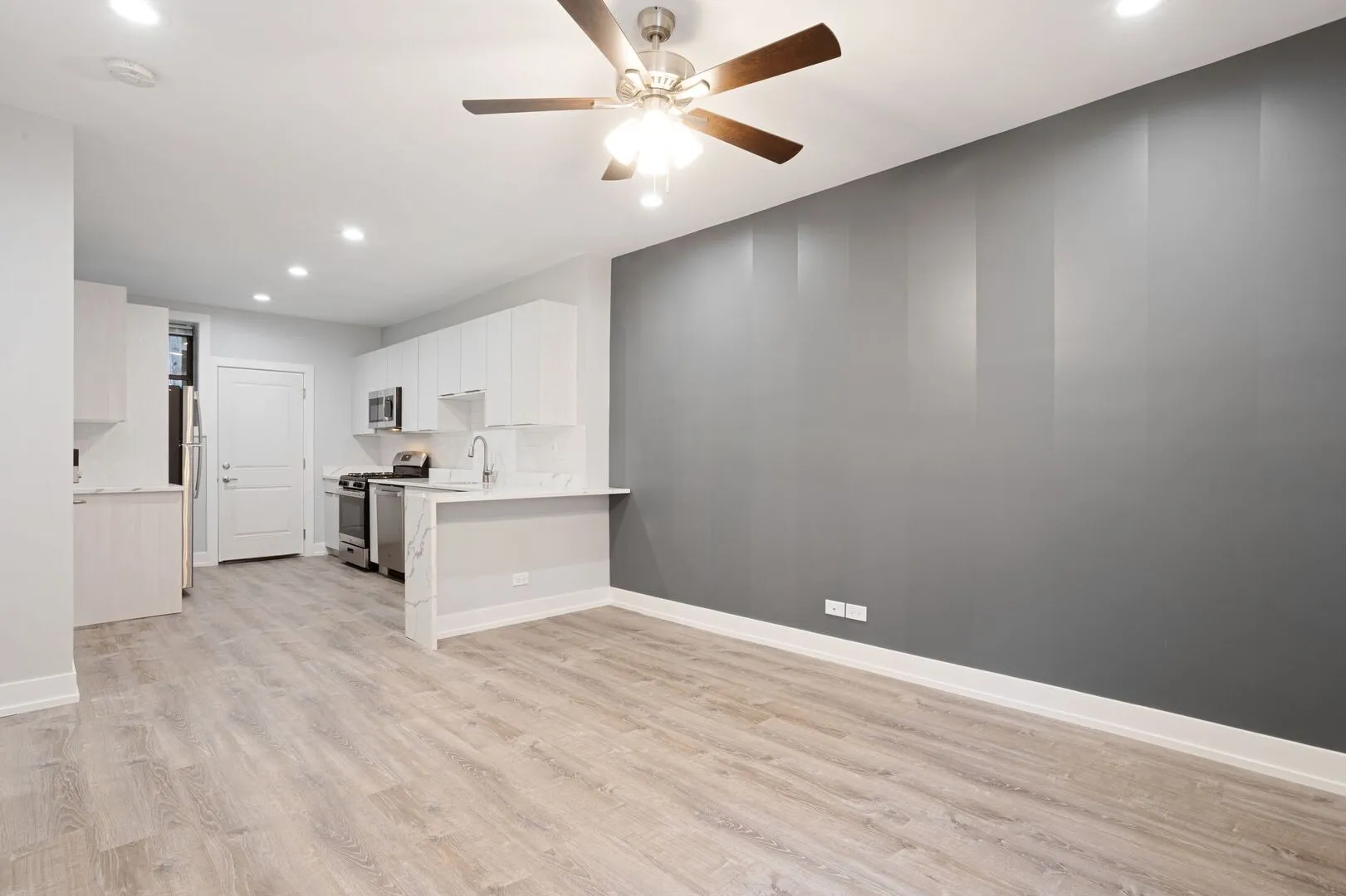 W Juneway Terrace, ,  60626, USA 60626-unit#1G-Chicago-IL