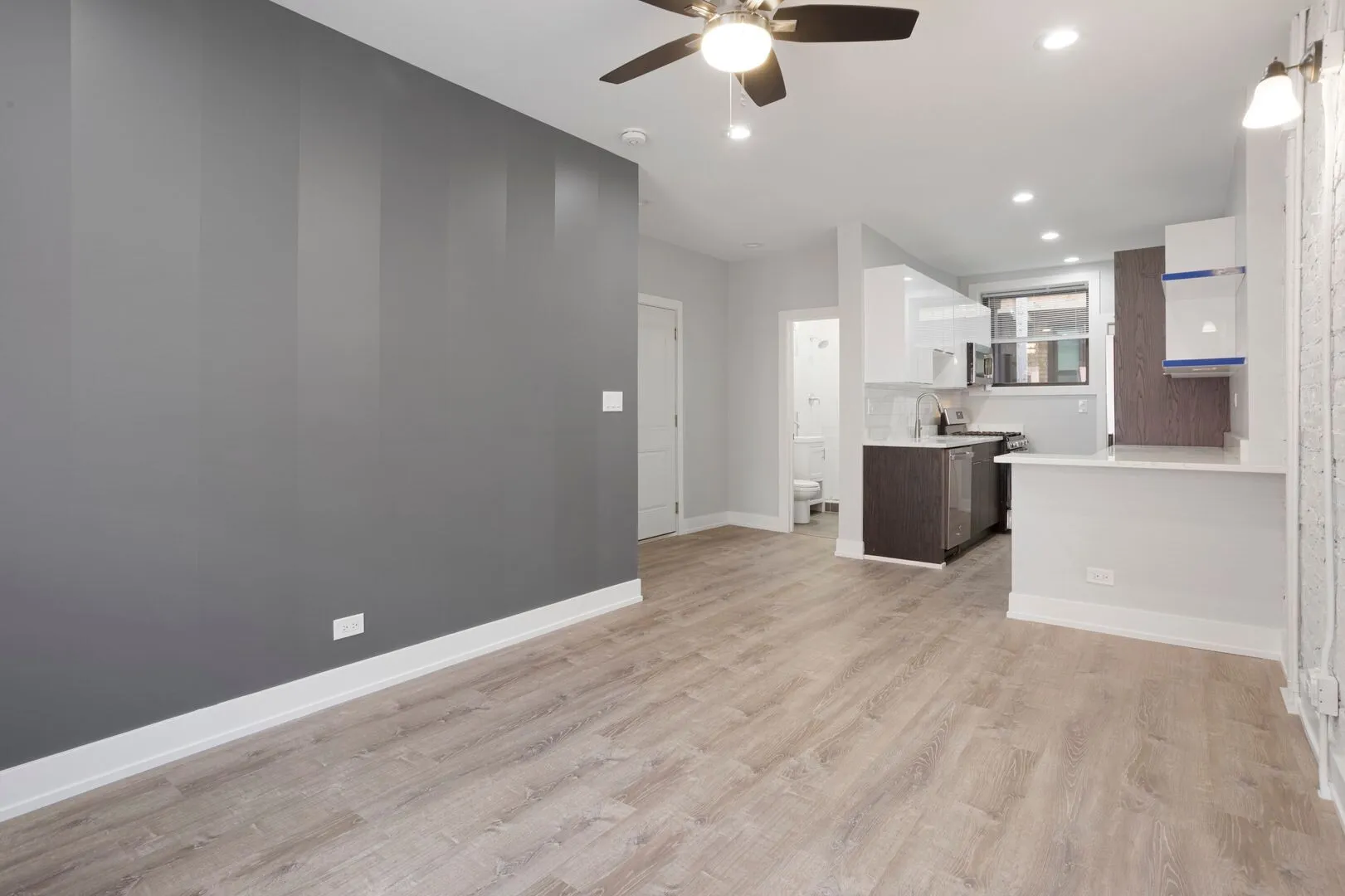 1708 W Juneway Terrace, ,  60626, USA 60626-unit#2J-Chicago-IL