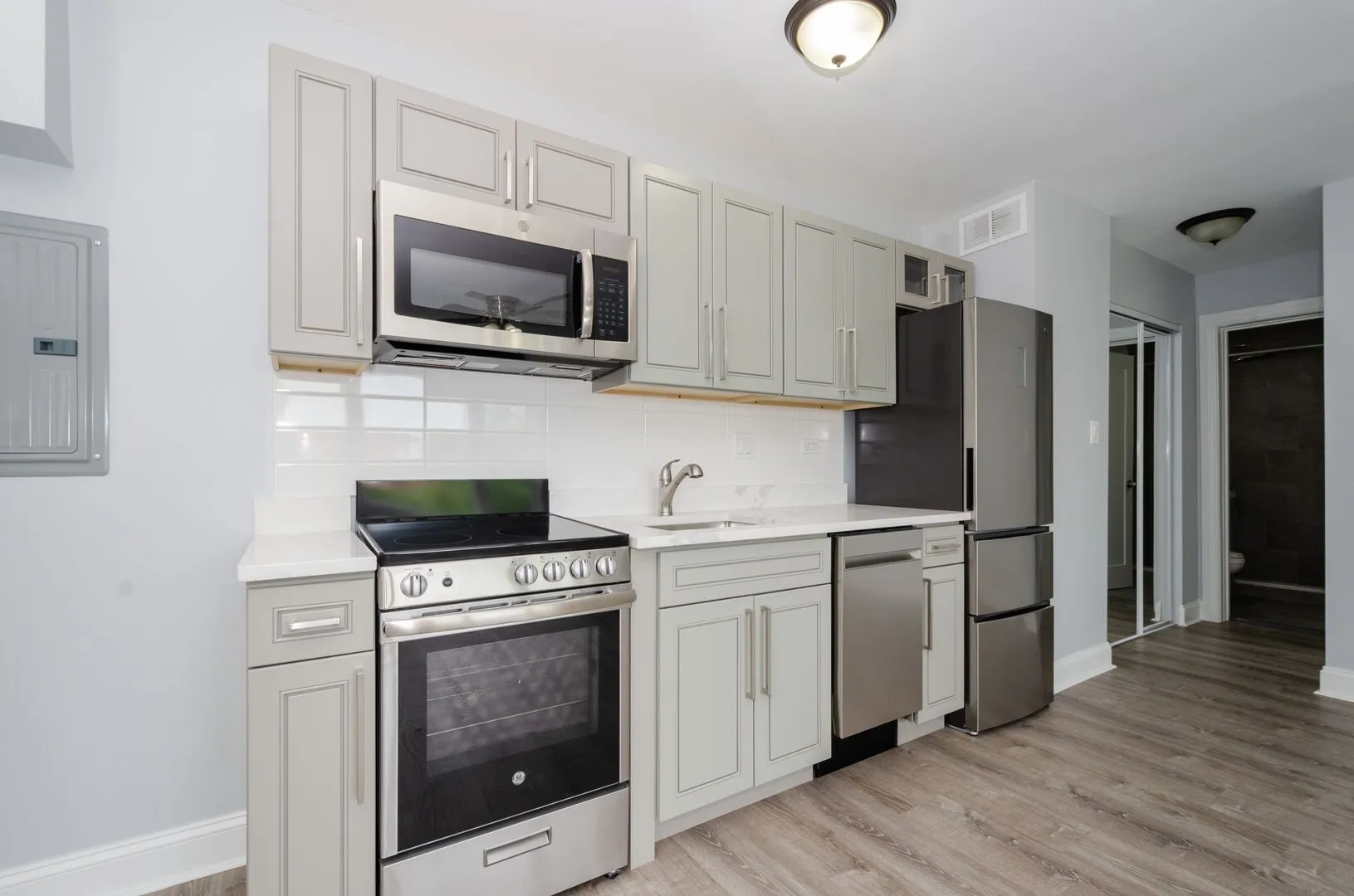 7710 N Sheridan Rd, , 60626, USA 60626-unit#503-Chicago-IL