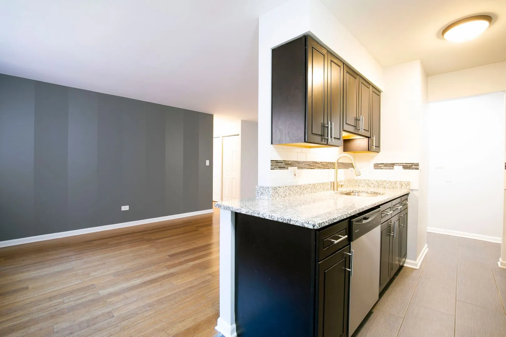 6201 N Kenmore Ave, ,  60660, USA 60660-unit#409-Chicago-IL