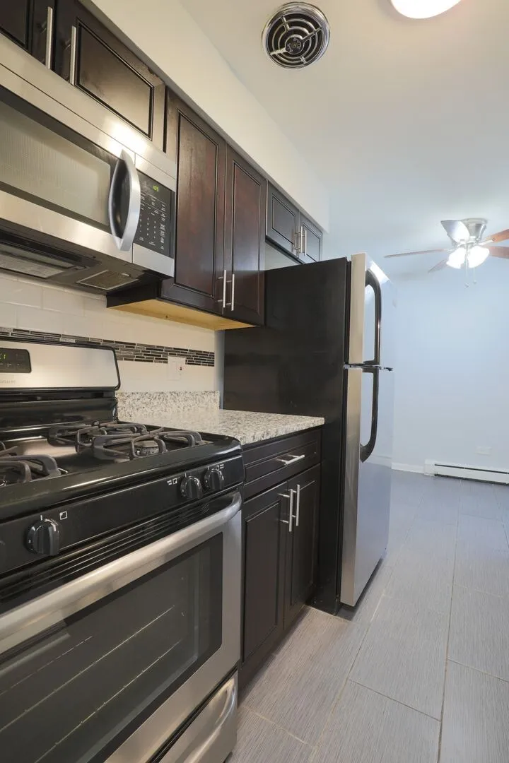 6201 N Kenmore Ave, ,  60660, USA 60660-unit#409-Chicago-IL