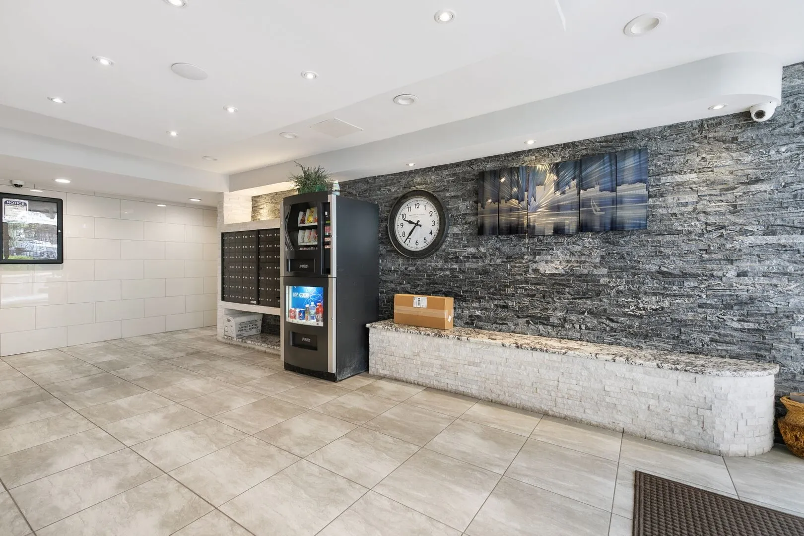 6201 N Kenmore Ave, ,  60660, USA 60660-unit#409-Chicago-IL