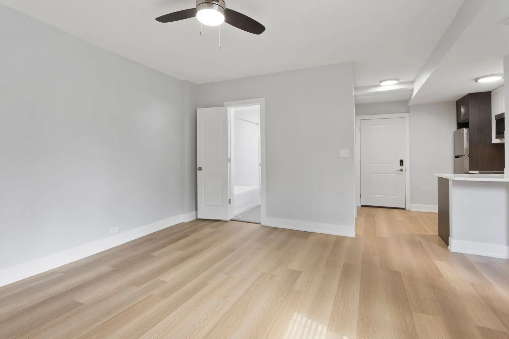 6026 N Winthrop Ave, ,  60660, USA 60660-unit#2J-Chicago-IL