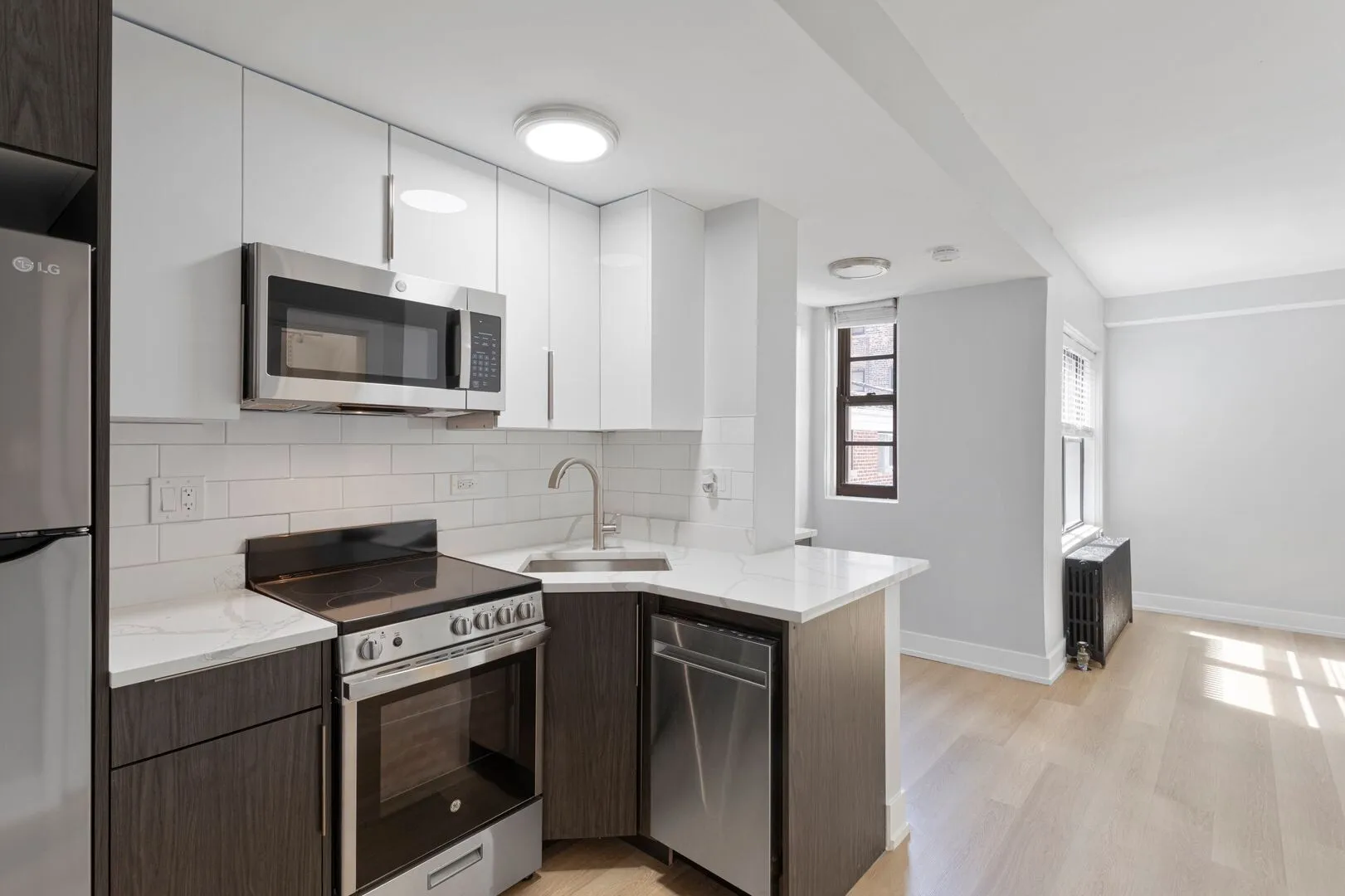 6026 N Winthrop Ave, , 60660, USA 60660-unit#2J-Chicago-IL