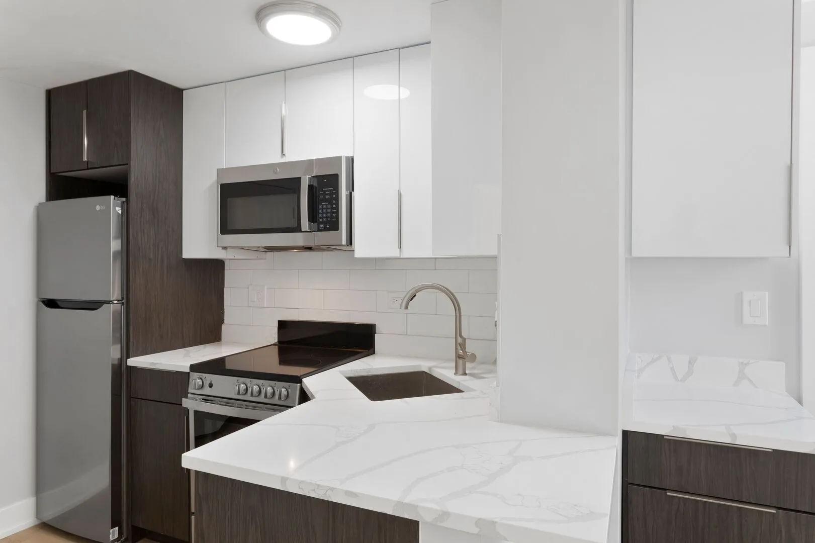 6026 N Winthrop Ave, ,  60660, USA 60660-unit#2J-Chicago-IL