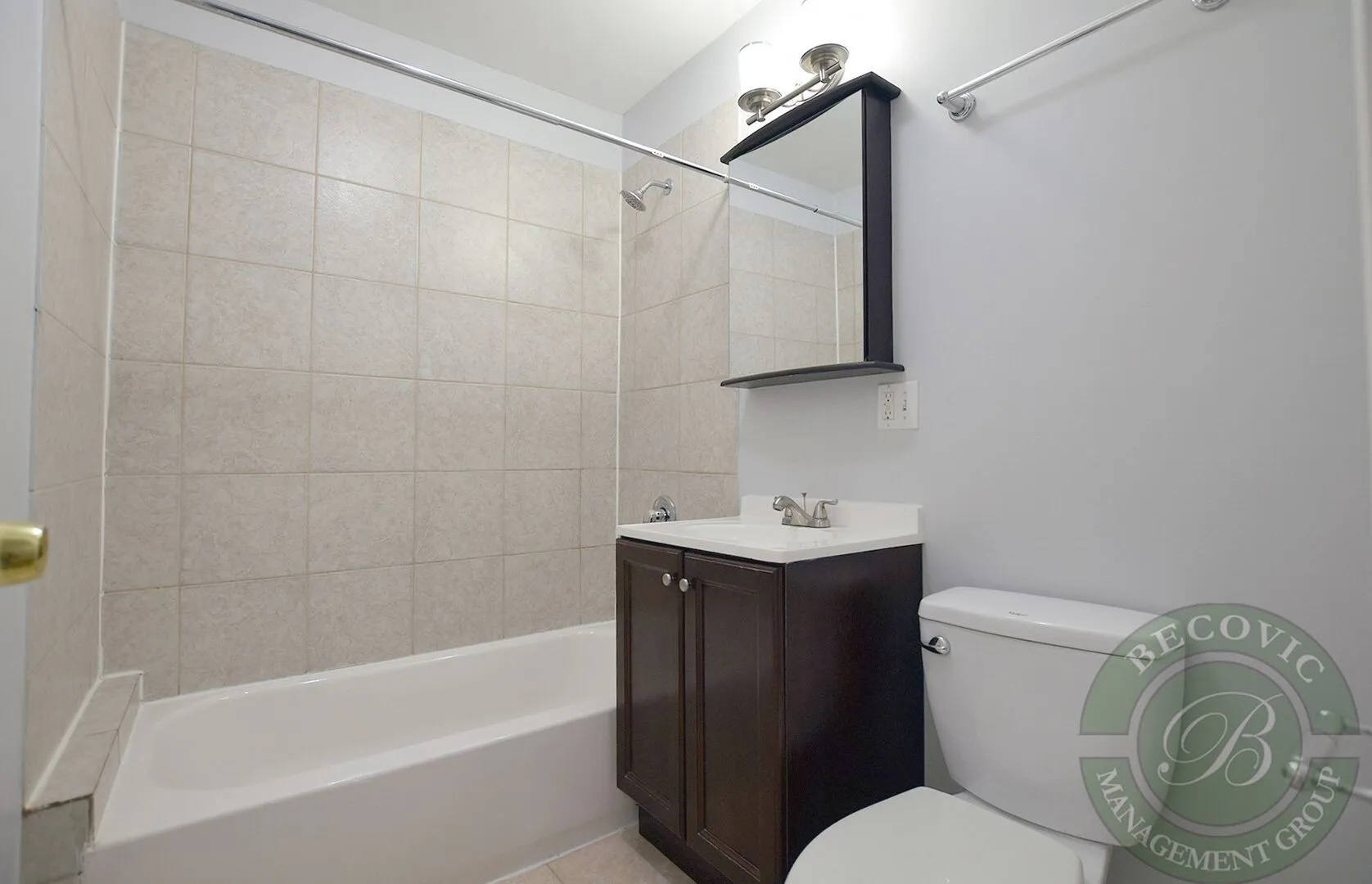 7616 N Marshfield Ave, , 60626, USA 60626-unit#401-Chicago-IL