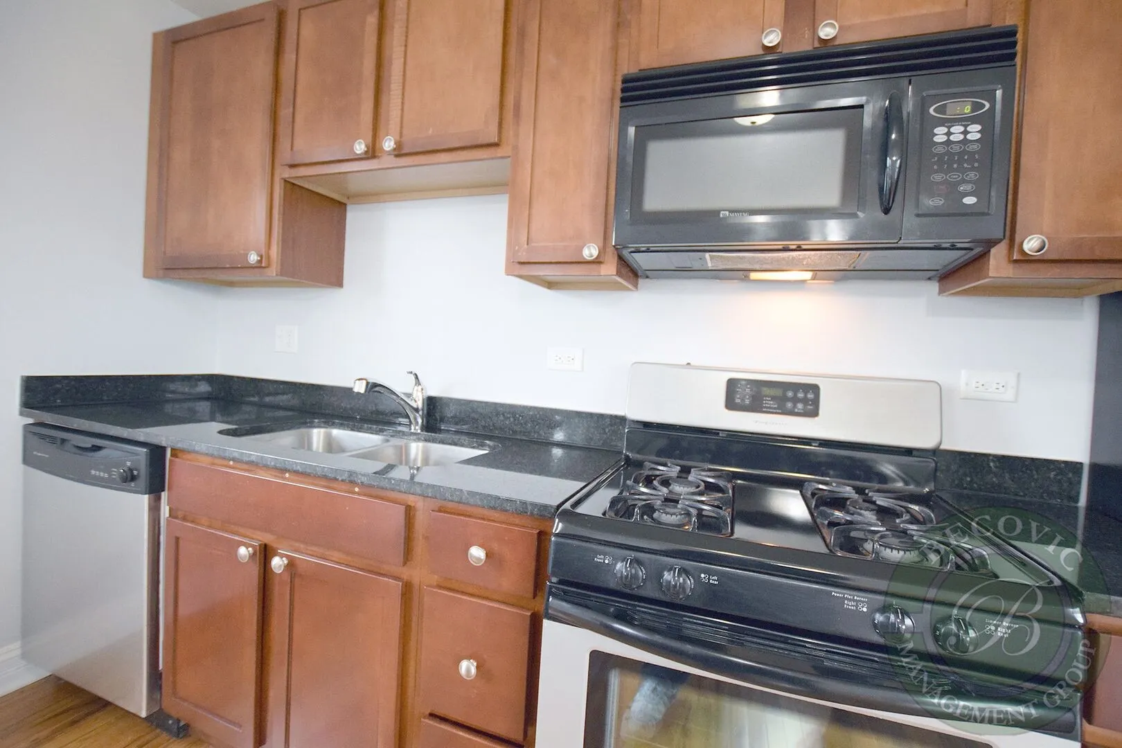 7616 N Marshfield Ave, , 60626, USA 60626-unit#401-Chicago-IL