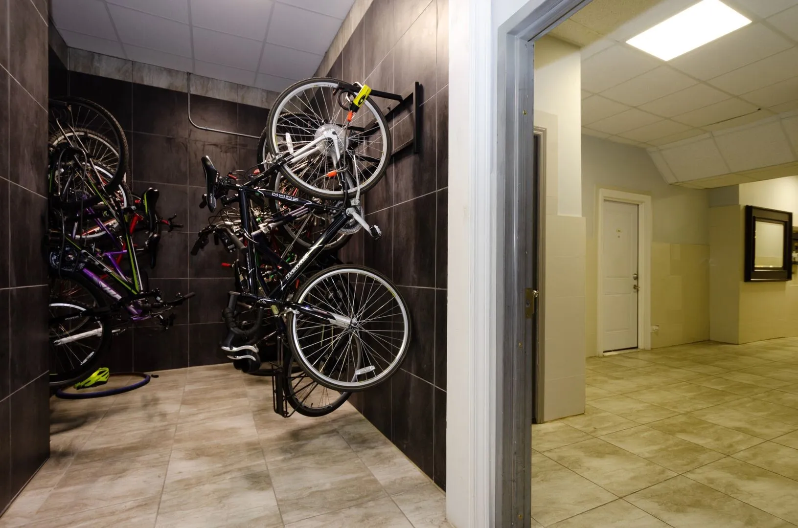 5860 N Kenmore Ave, , 60660, USA 60660-unit#212-Chicago-IL