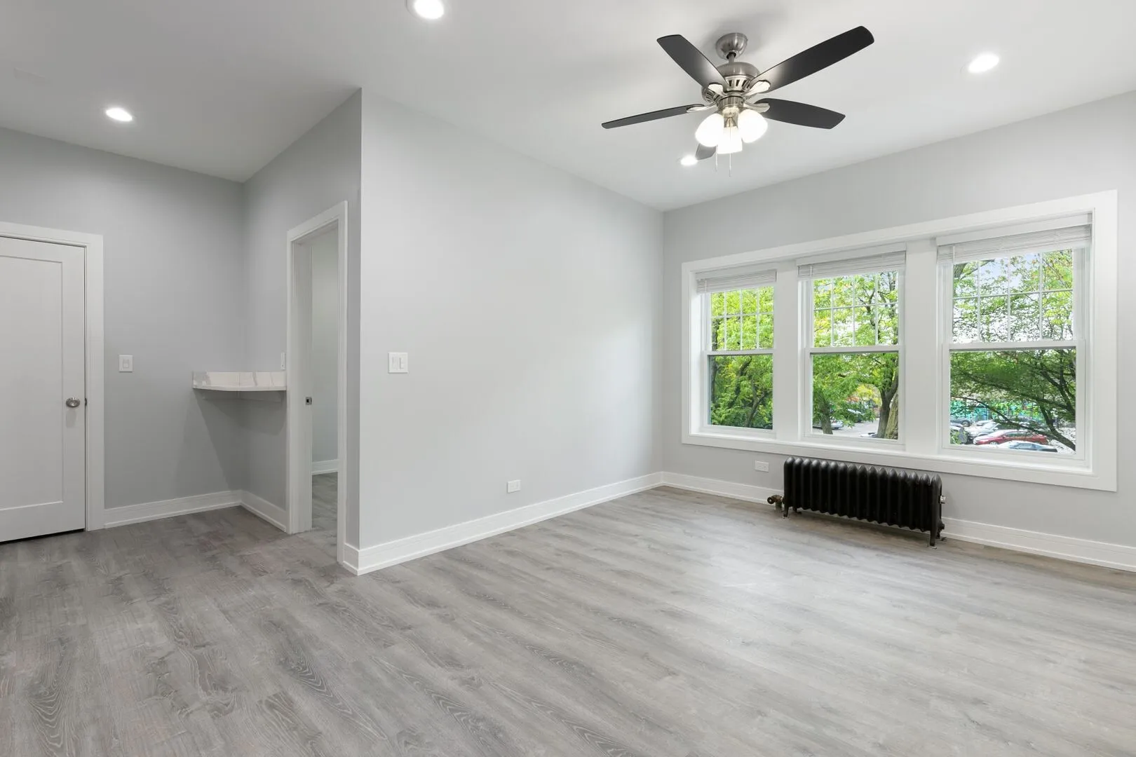 6043 N Winthrop Ave, ,  60660, USA 60660-unit#2-Chicago-IL