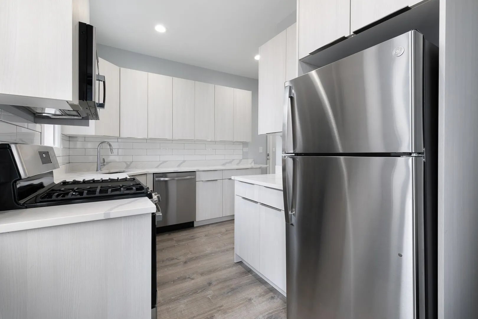 7624 N Eastlake Terrace, ,  60626, USA 60626-unit#1W-Chicago-IL