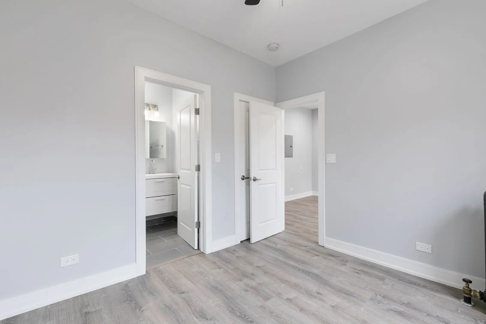 7624 N Eastlake Terrace, ,  60626, USA 60626-unit#1W-Chicago-IL