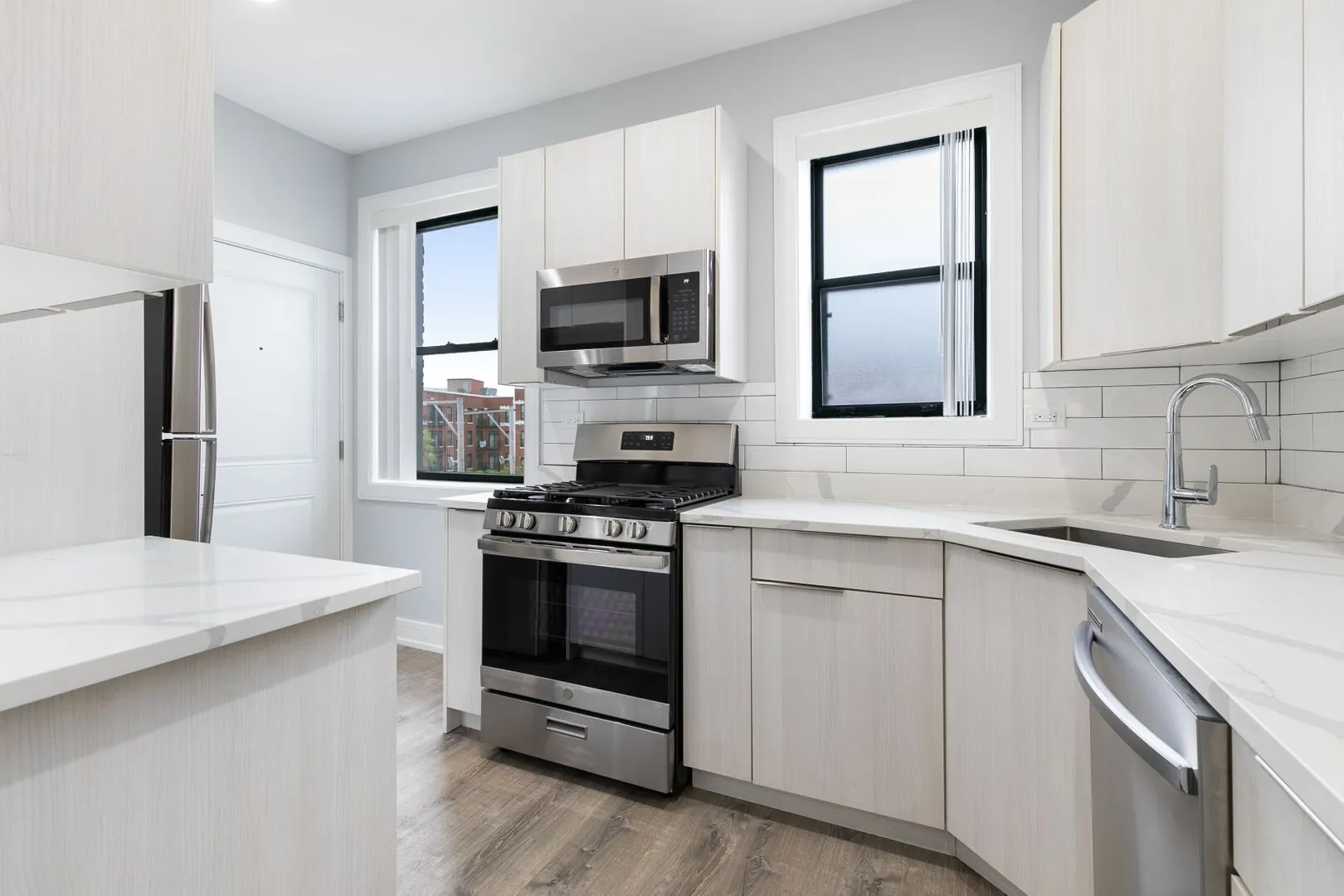 7624 N Eastlake Terrace, ,  60626, USA 60626-unit#1W-Chicago-IL