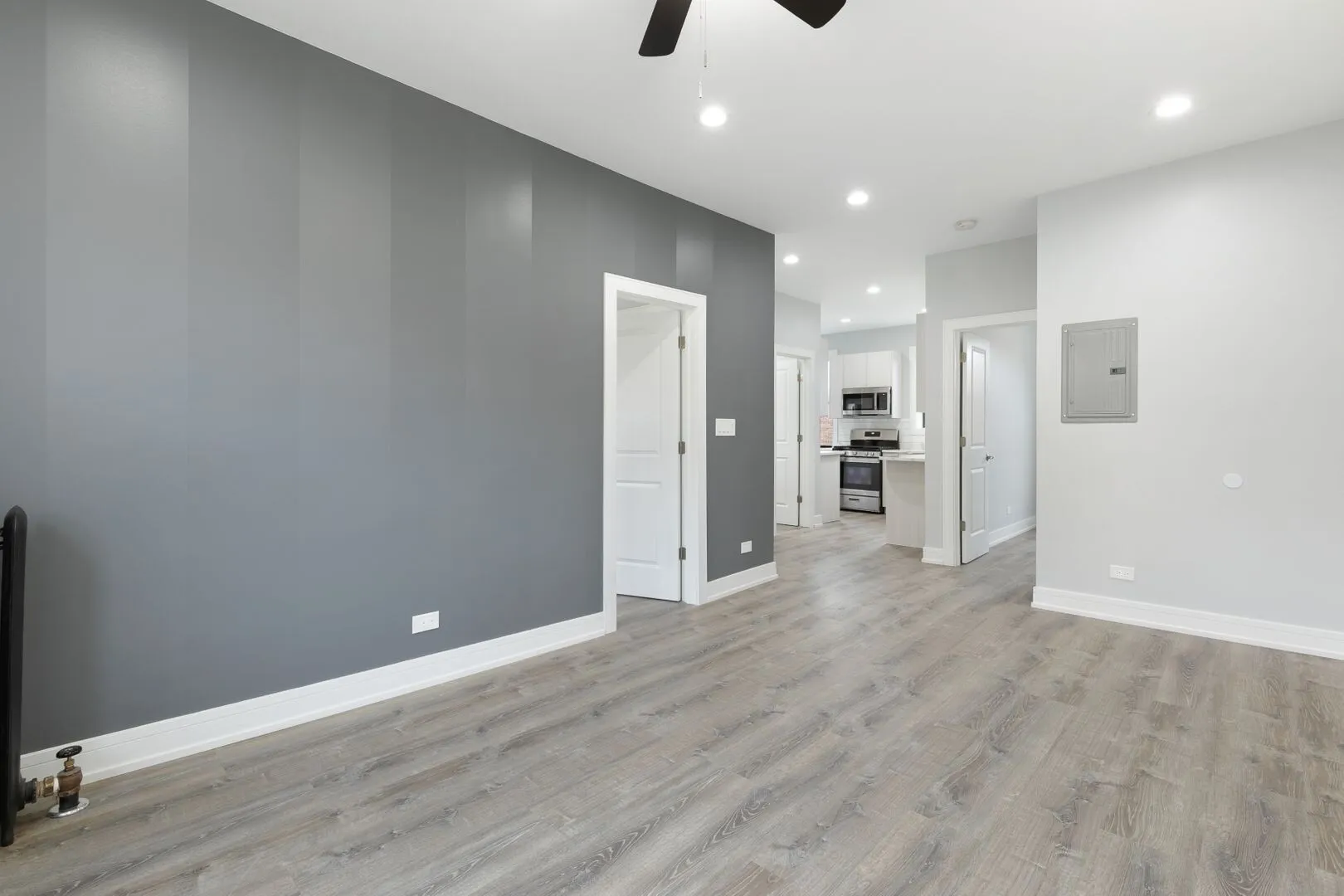 7624 N Eastlake Terrace, ,  60626, USA 60626-unit#1W-Chicago-IL