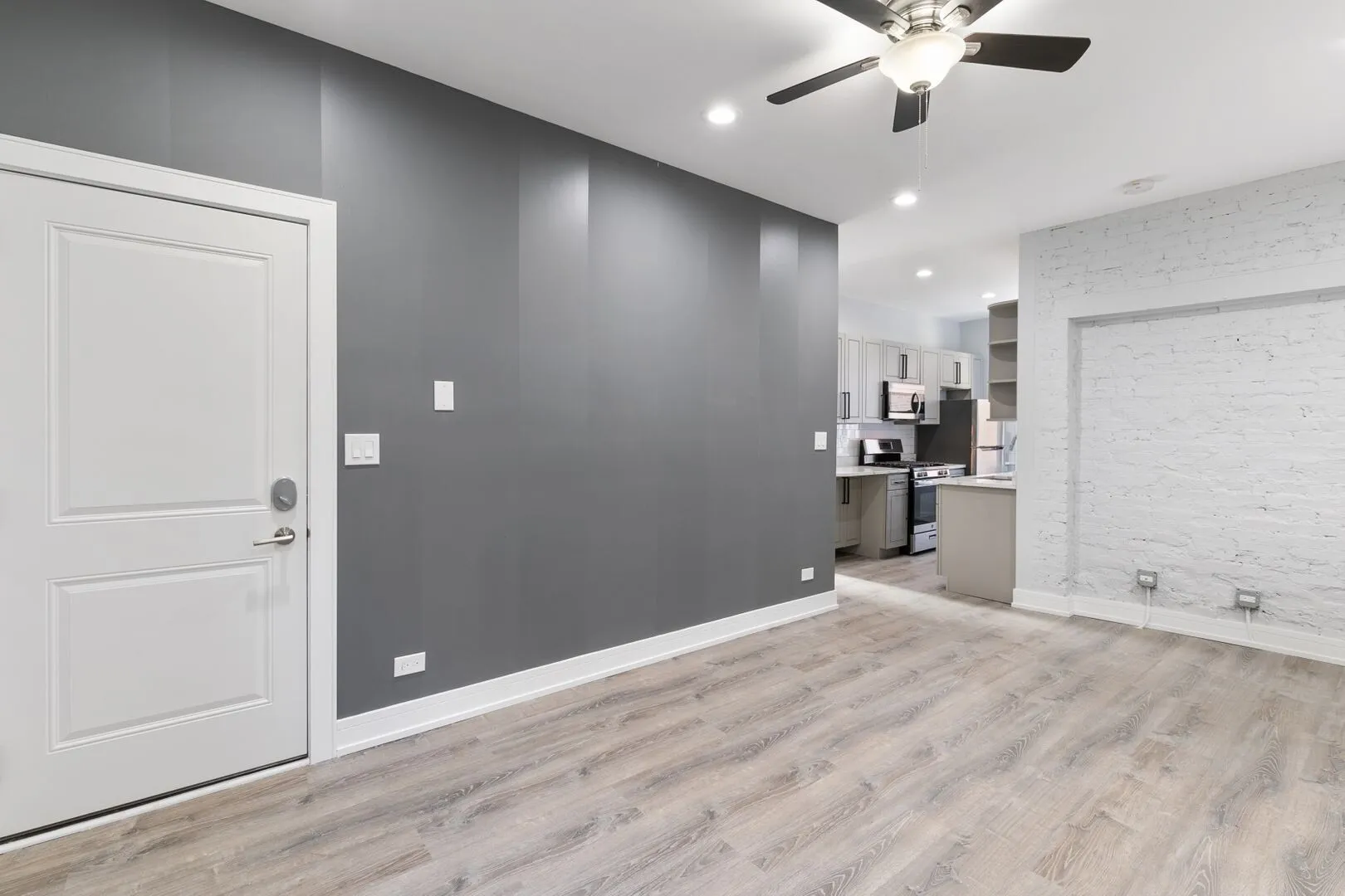 7622 N Eastlake Terrace, ,  60626, USA 60626-unit#2D-Chicago-IL