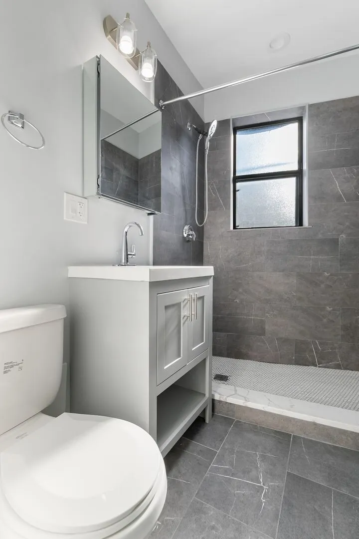 7622 N Eastlake Terrace, ,  60626, USA 60626-unit#1C-Chicago-IL