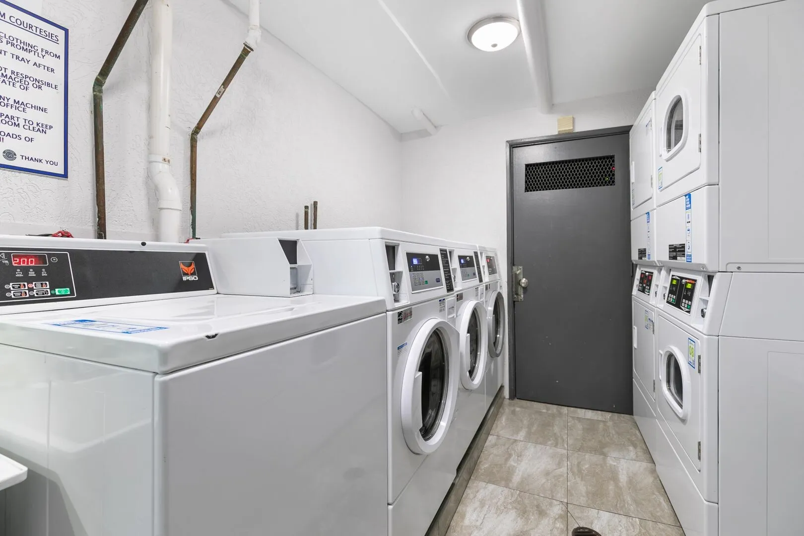 6201 N Kenmore Ave, ,  60660, USA 60660-unit#504-Chicago-IL