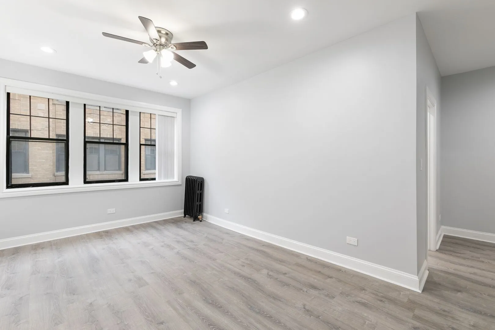 7620 N Eastlake Terrace, , 60626, USA 60626-unit#2E-Chicago-IL