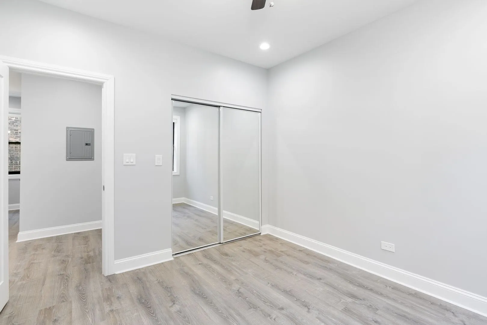 7620 N Eastlake Terrace, , 60626, USA 60626-unit#2W-Chicago-IL