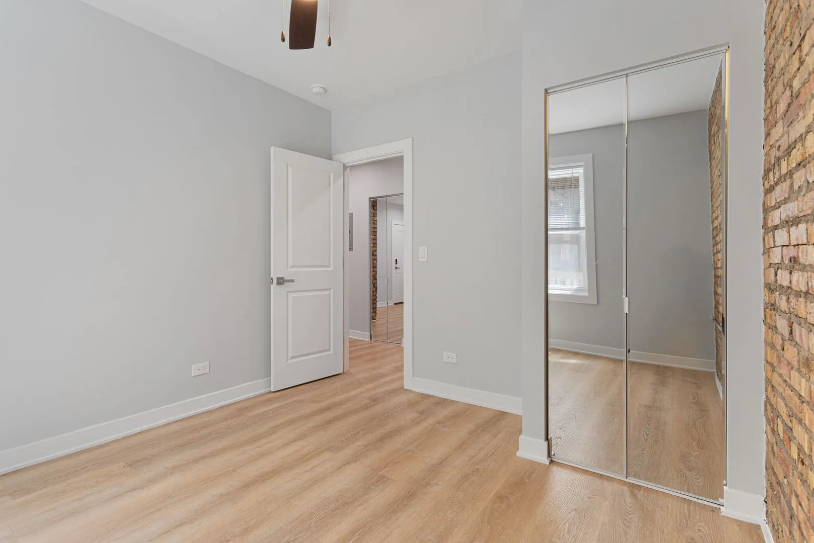 7381 N Damen Ave, ,  60645, USA 60645-unit#3E-Chicago-IL