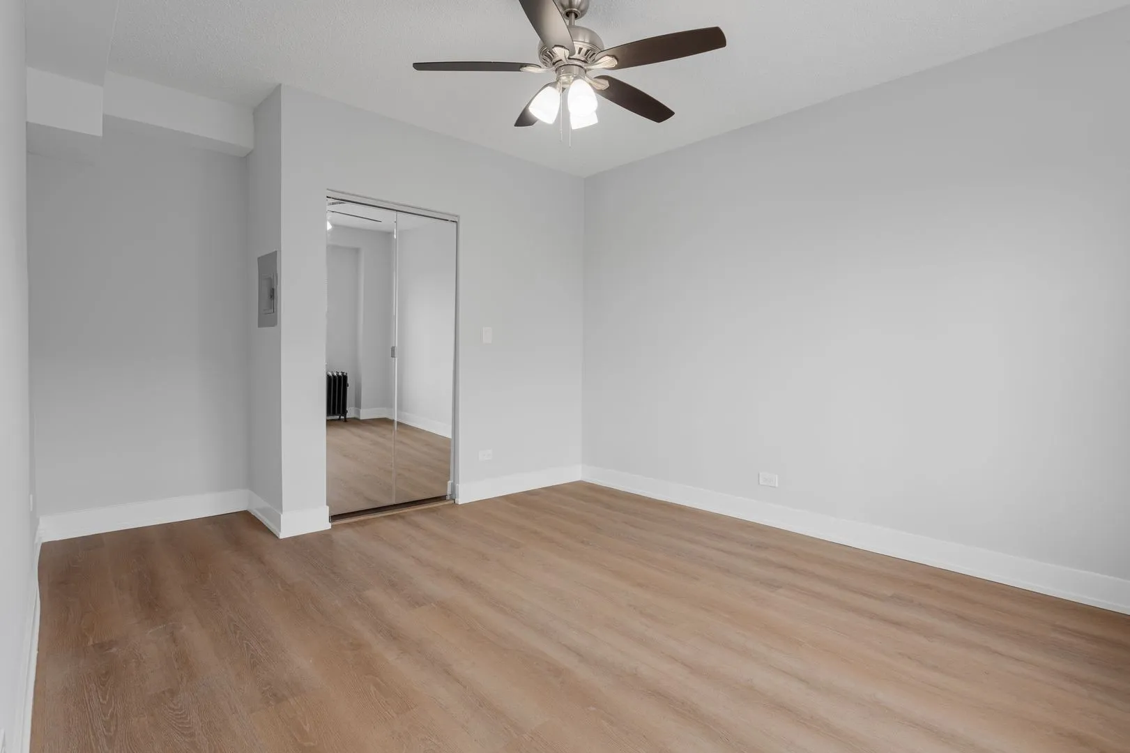 6026 N Winthrop Ave, , 60660, USA 60660-unit#3J-Chicago-IL