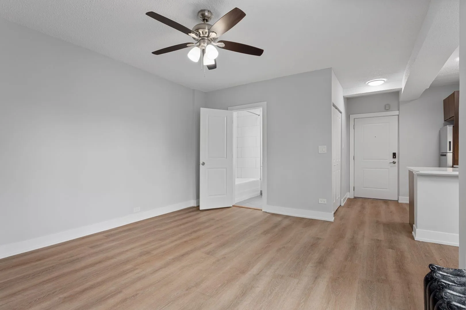 6026 N Winthrop Ave, , 60660, USA 60660-unit#3J-Chicago-IL