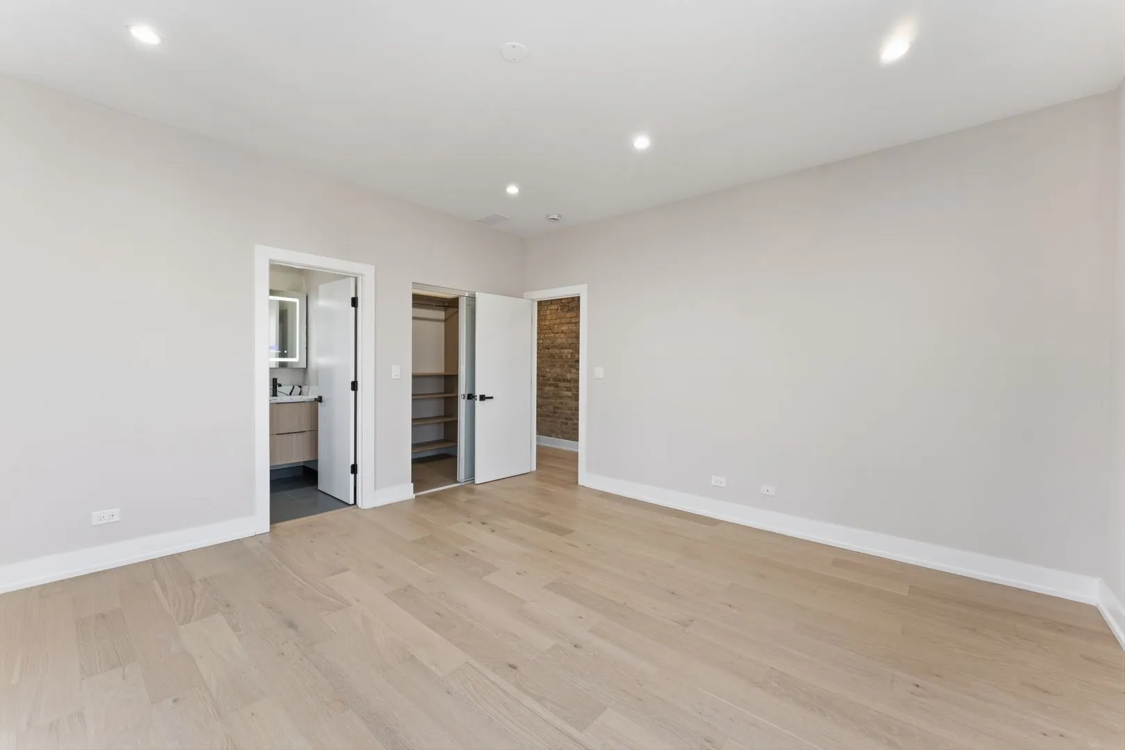 7518 N Eastlake Terrace, ,  60626, USA 60626-unit#2-Chicago-IL