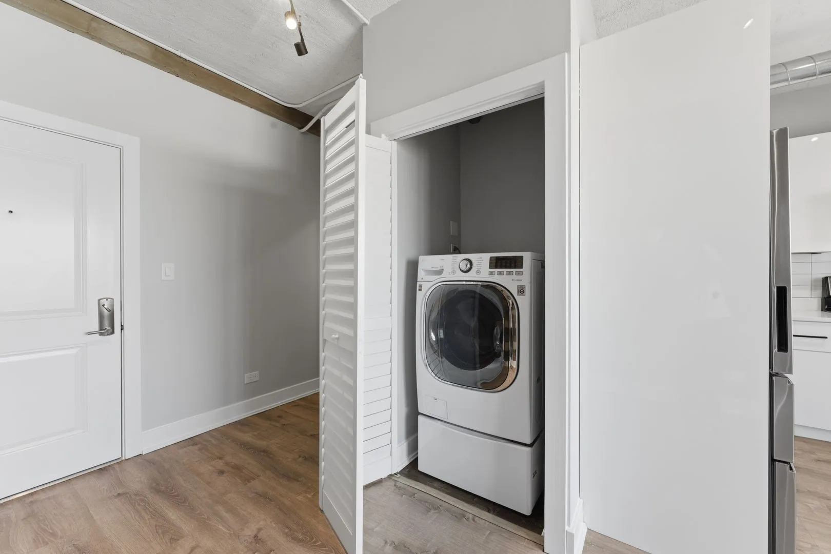 7645 N Sheridan Rd, ,  60626, USA 60626-unit#403-Chicago-IL