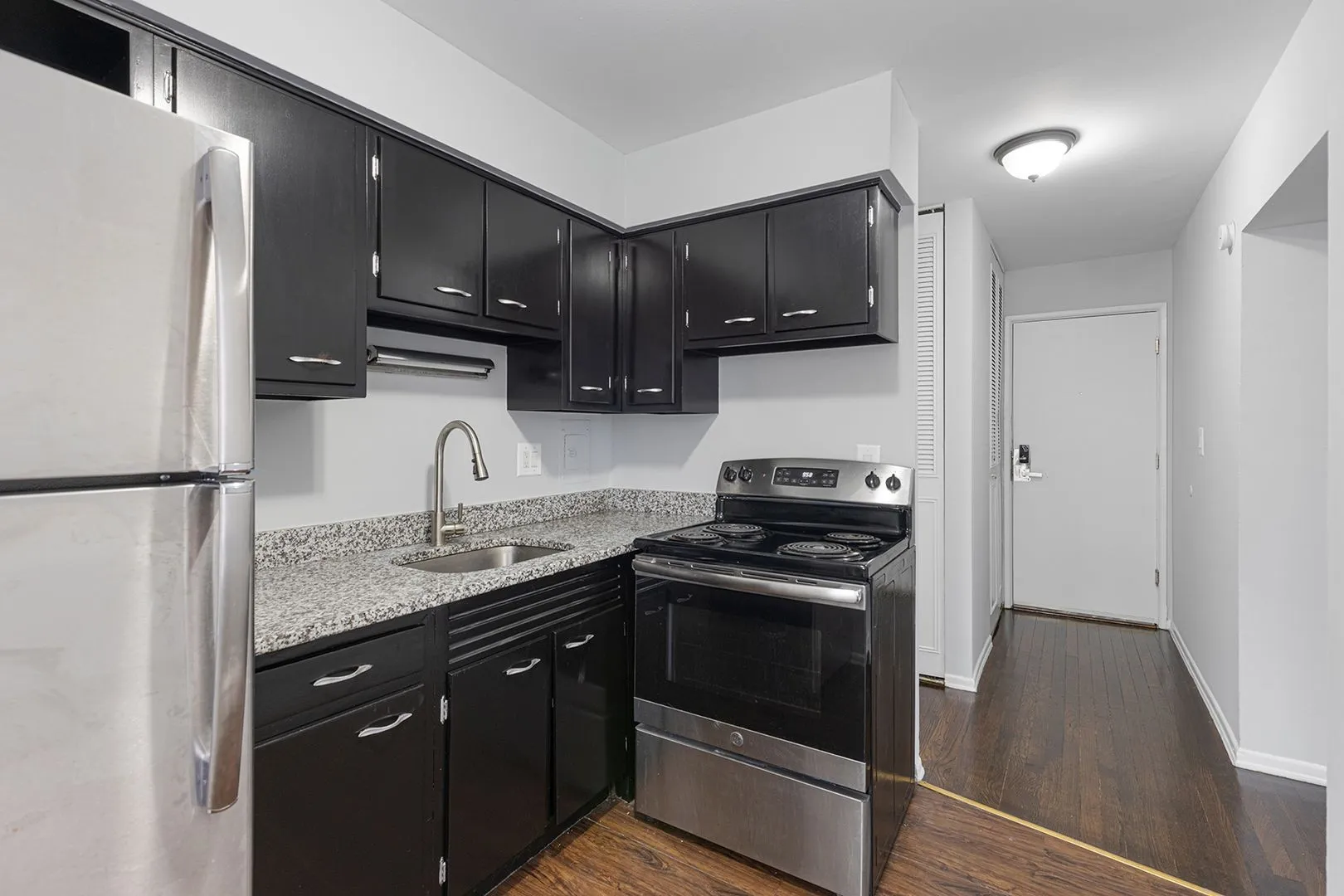 6029 N Winthrop Ave, , 60660, USA 60660-unit#303-Chicago-IL