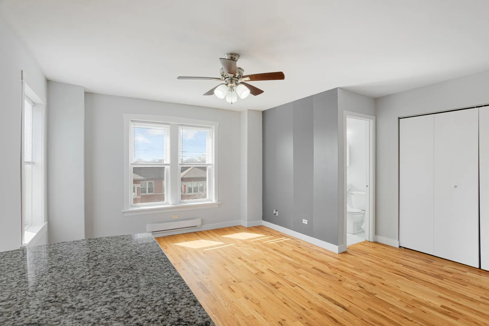 7450 N Greenview Ave, , 60626, USA 60626-unit#61-Chicago-IL
