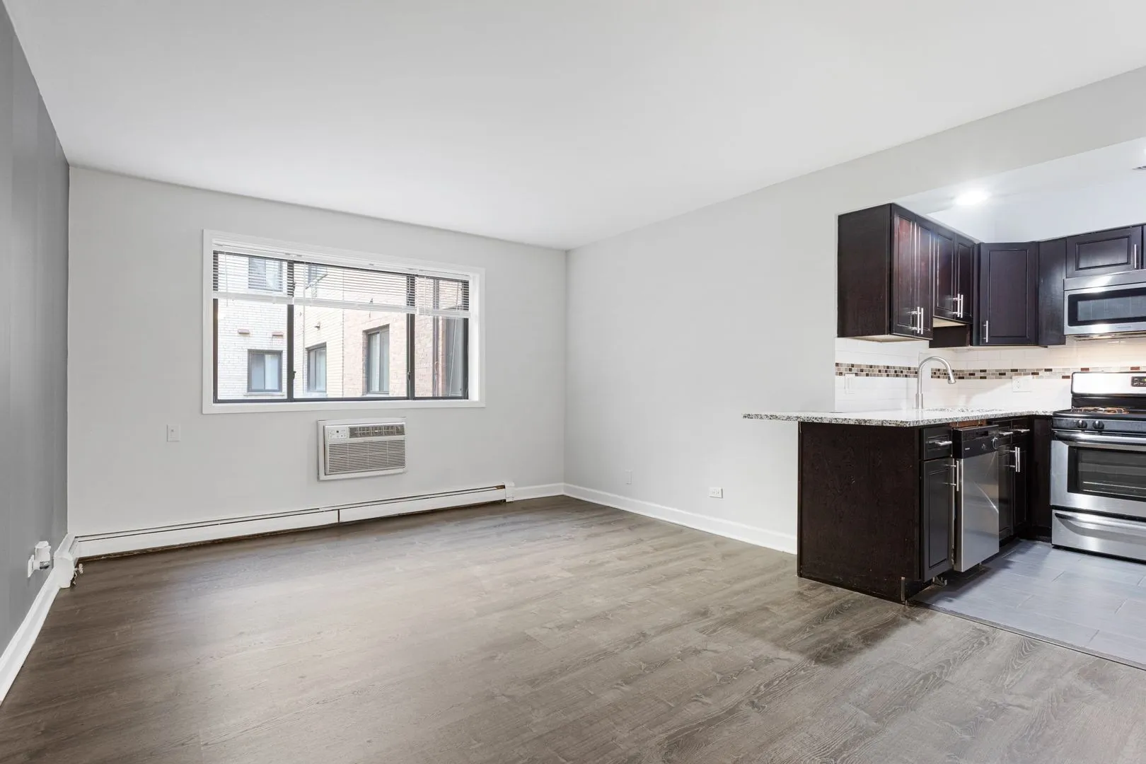 6201 N Kenmore Ave, , 60660, USA 60660-unit#207-Chicago-IL