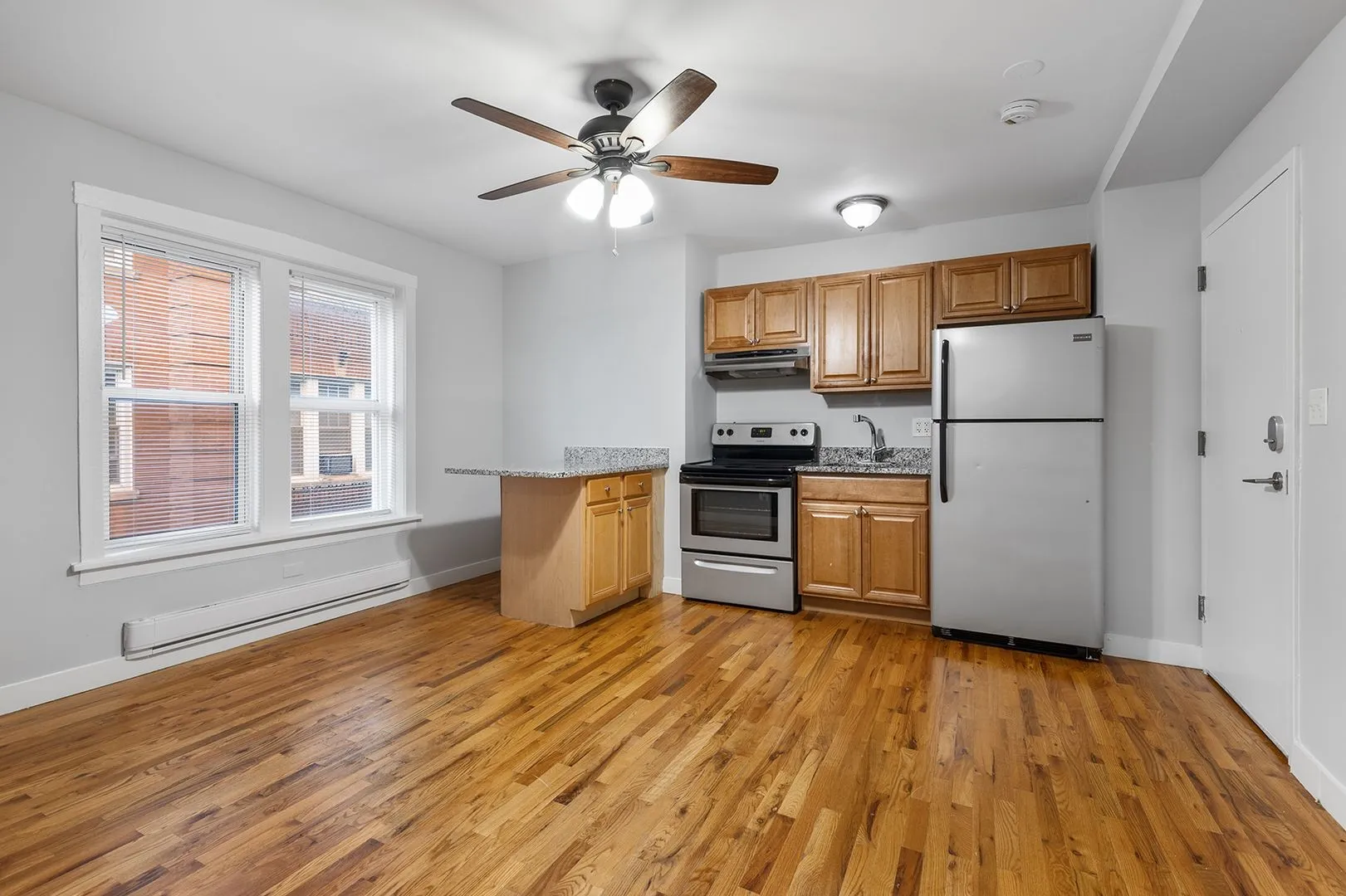 7450 N Greenview Ave, ,  60626, USA 60626-unit#26-Chicago-IL