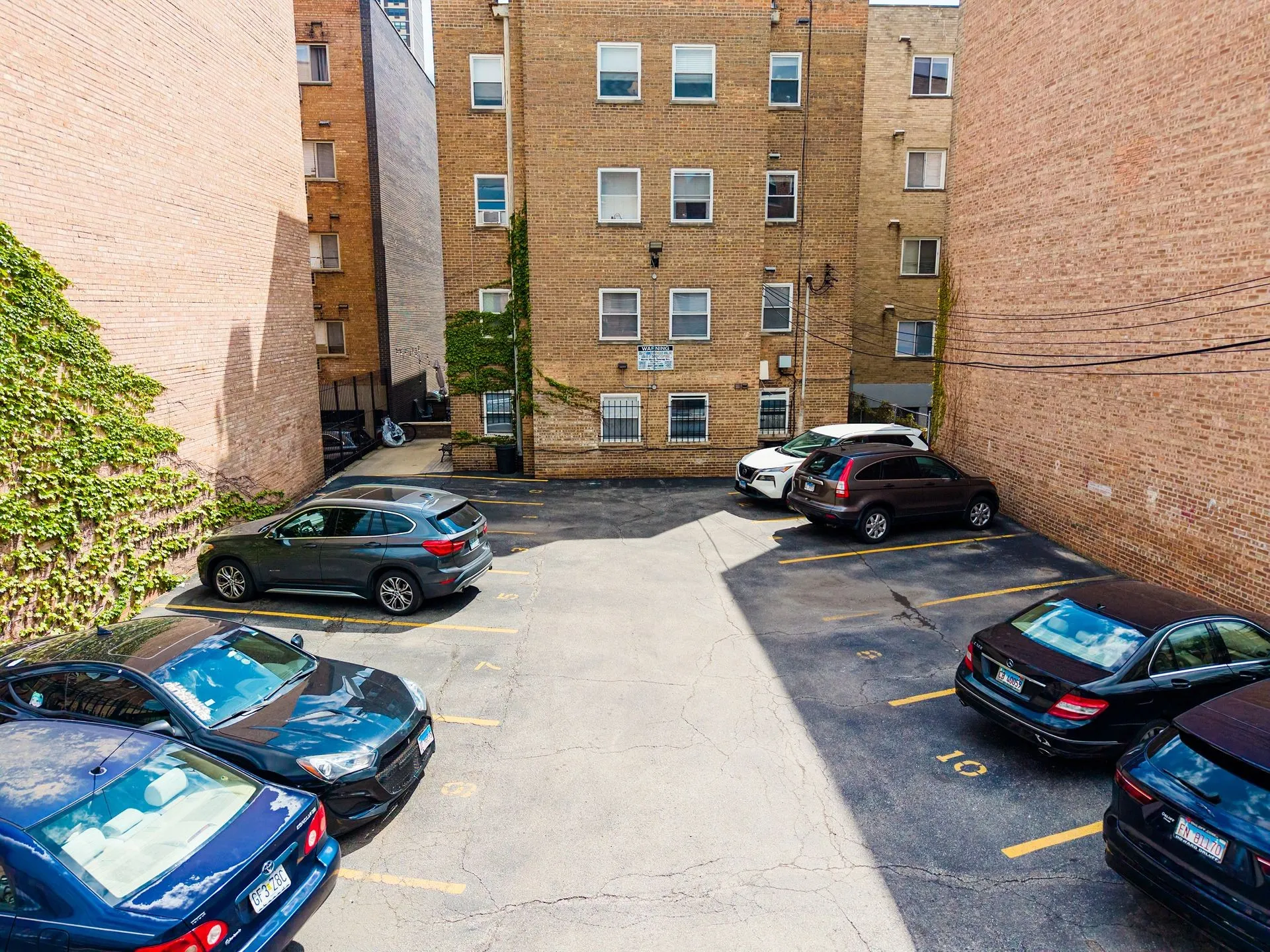 6120 N Kenmore Ave, , 60660, USA 60660-unit#2W-Chicago-IL