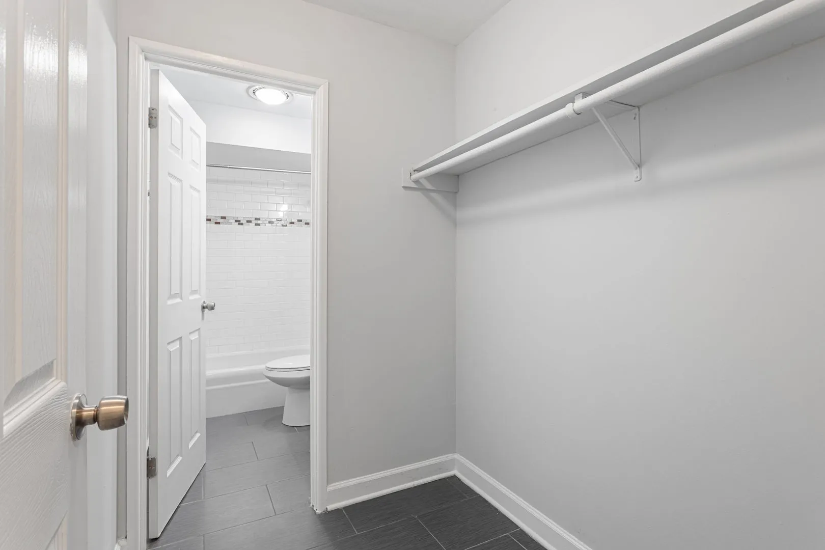 6201 N Kenmore Ave, , 60660, USA 60660-unit#207-Chicago-IL