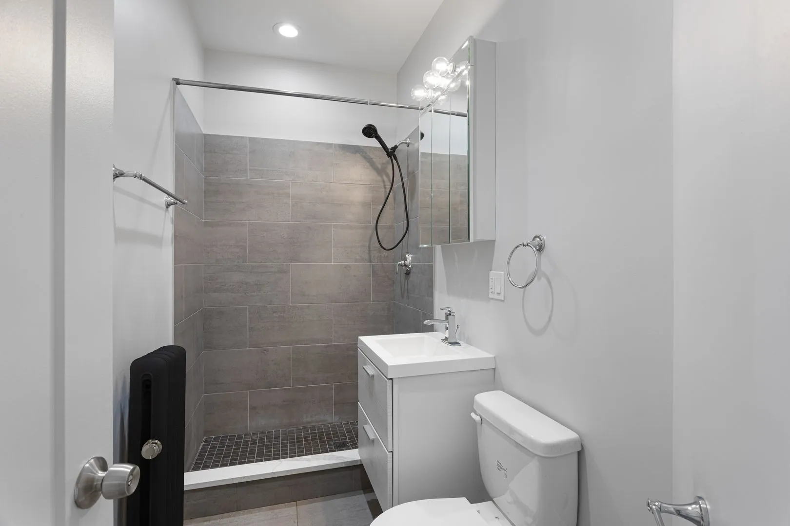 1059 W Glenlake Ave, ,  60660, USA 60660-unit#1N-Chicago-IL