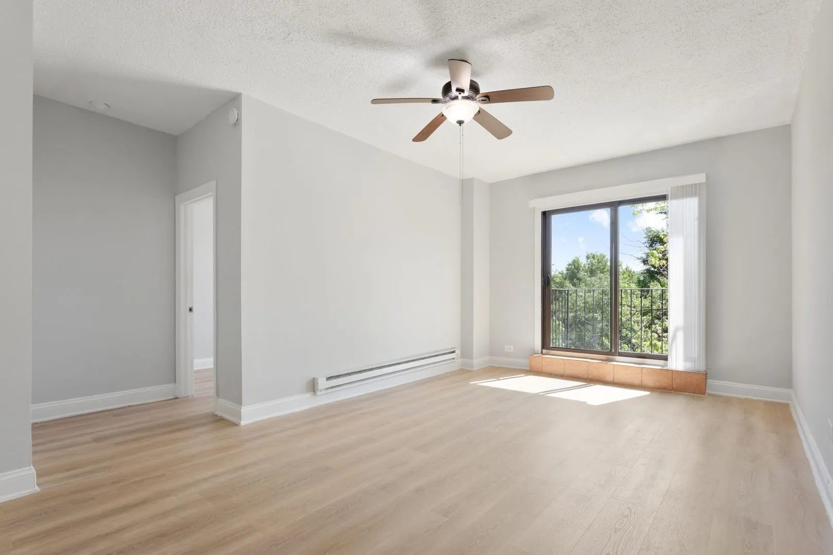 4520 N Clarendon Ave, , 60640, USA 60640-unit#303-Chicago-IL