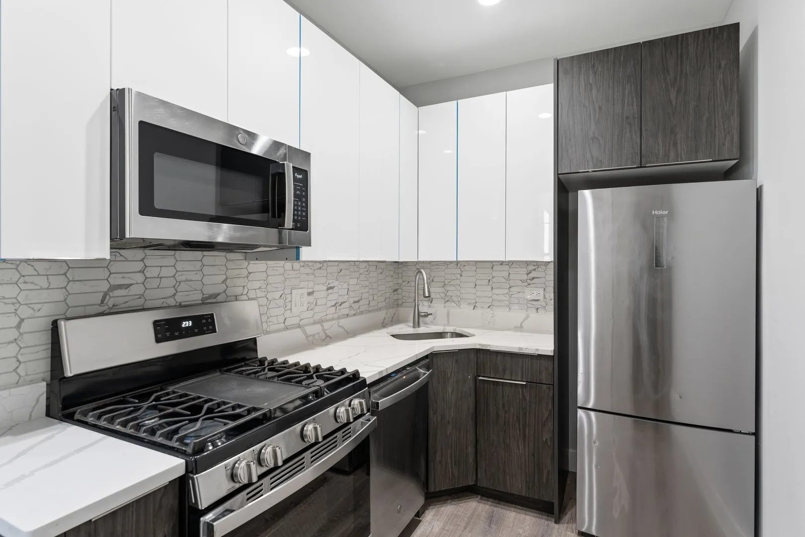 6950 N Wolcott Ave, ,  60626, USA 60626-unit#2-Chicago-IL