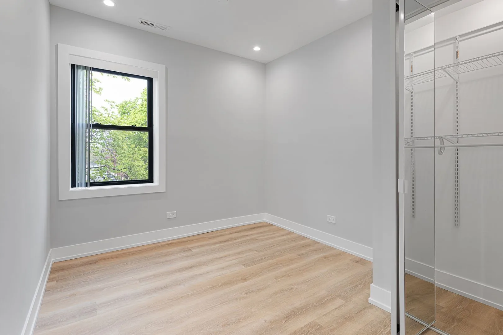 1558 W Juneway Terrace, , 60626, USA 60626-unit#1N-Chicago-IL
