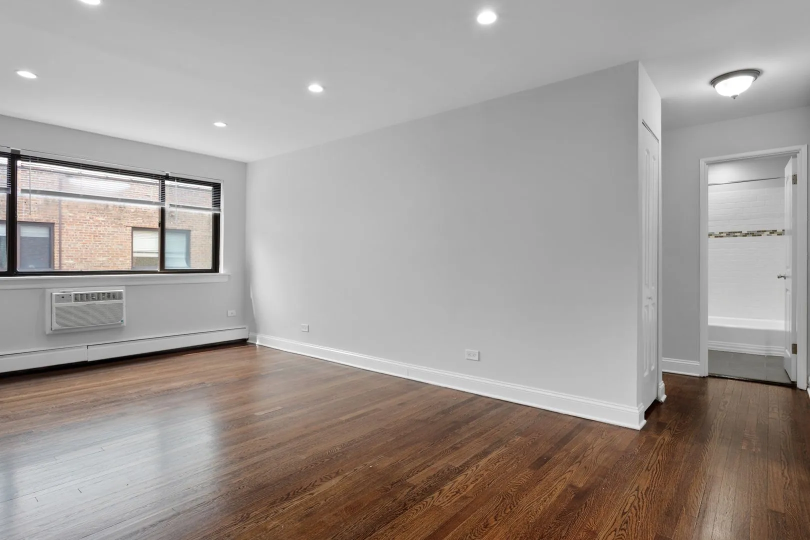 6029 N Winthrop Ave, ,  60660, USA 60660-unit#504-Chicago-IL