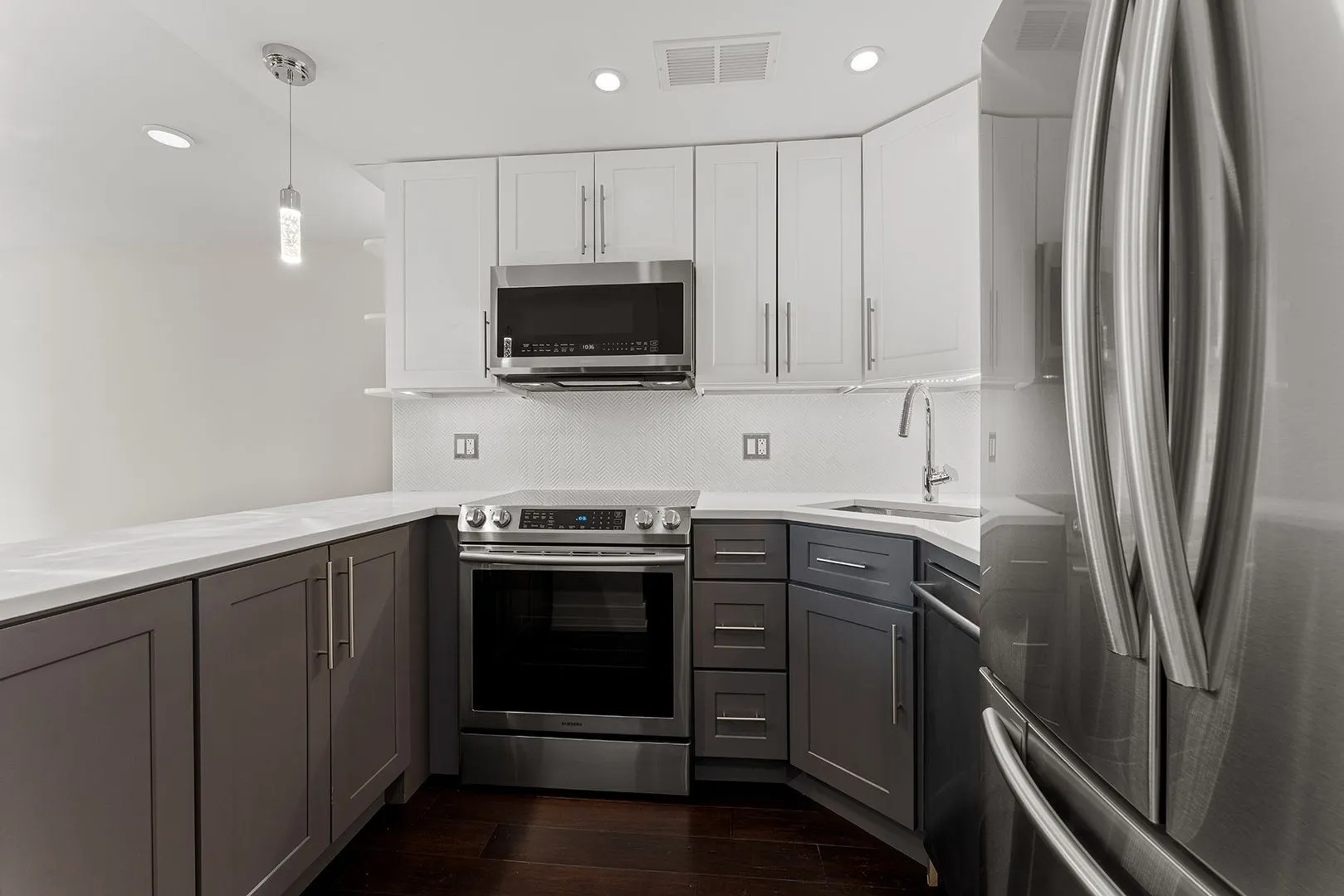 6166 N Sheridan Rd, , 60660, USA 60660-unit#14J-Chicago-IL