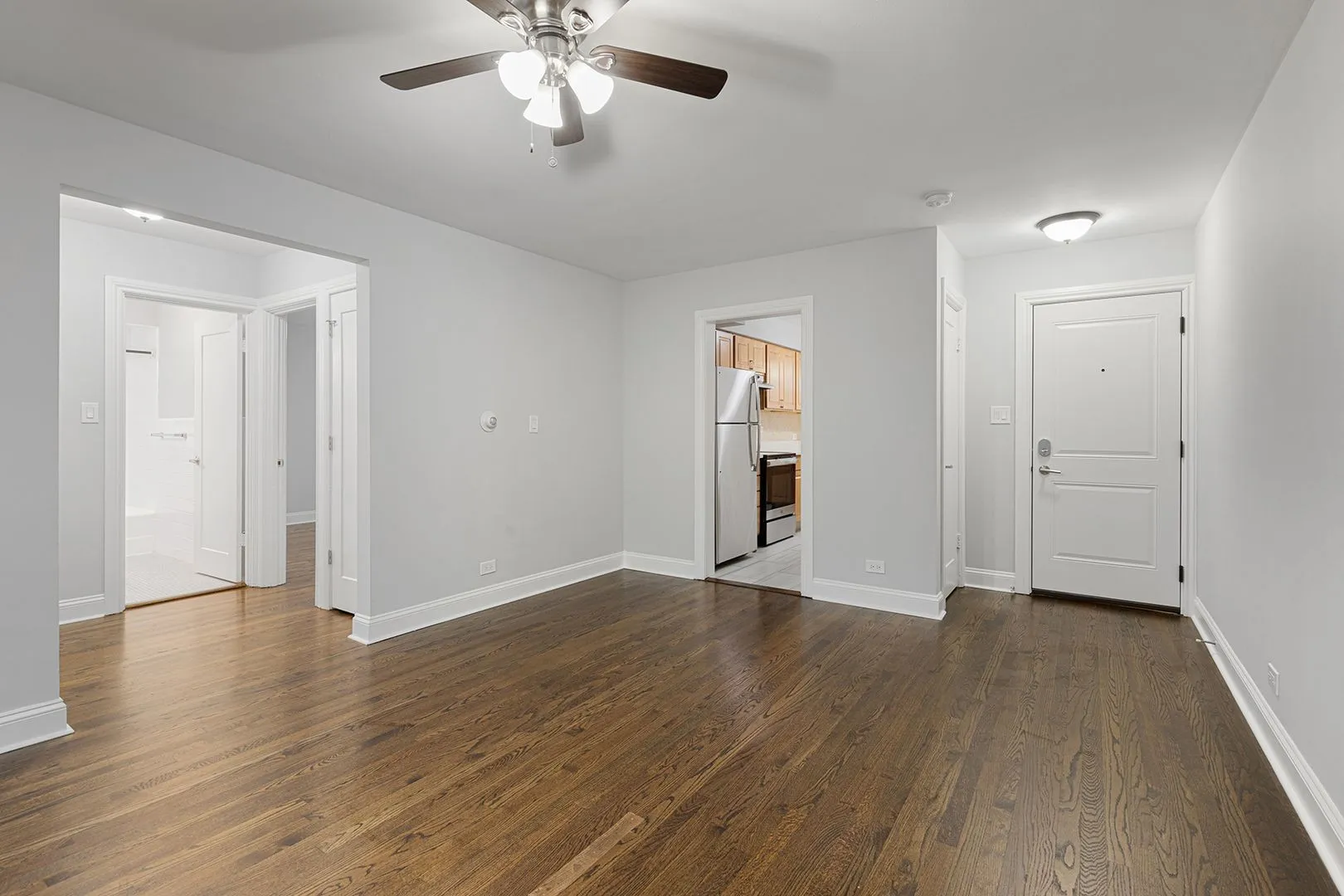 7634 N Eastlake Terrace, ,  60626, USA 60626-unit#2S-Chicago-IL