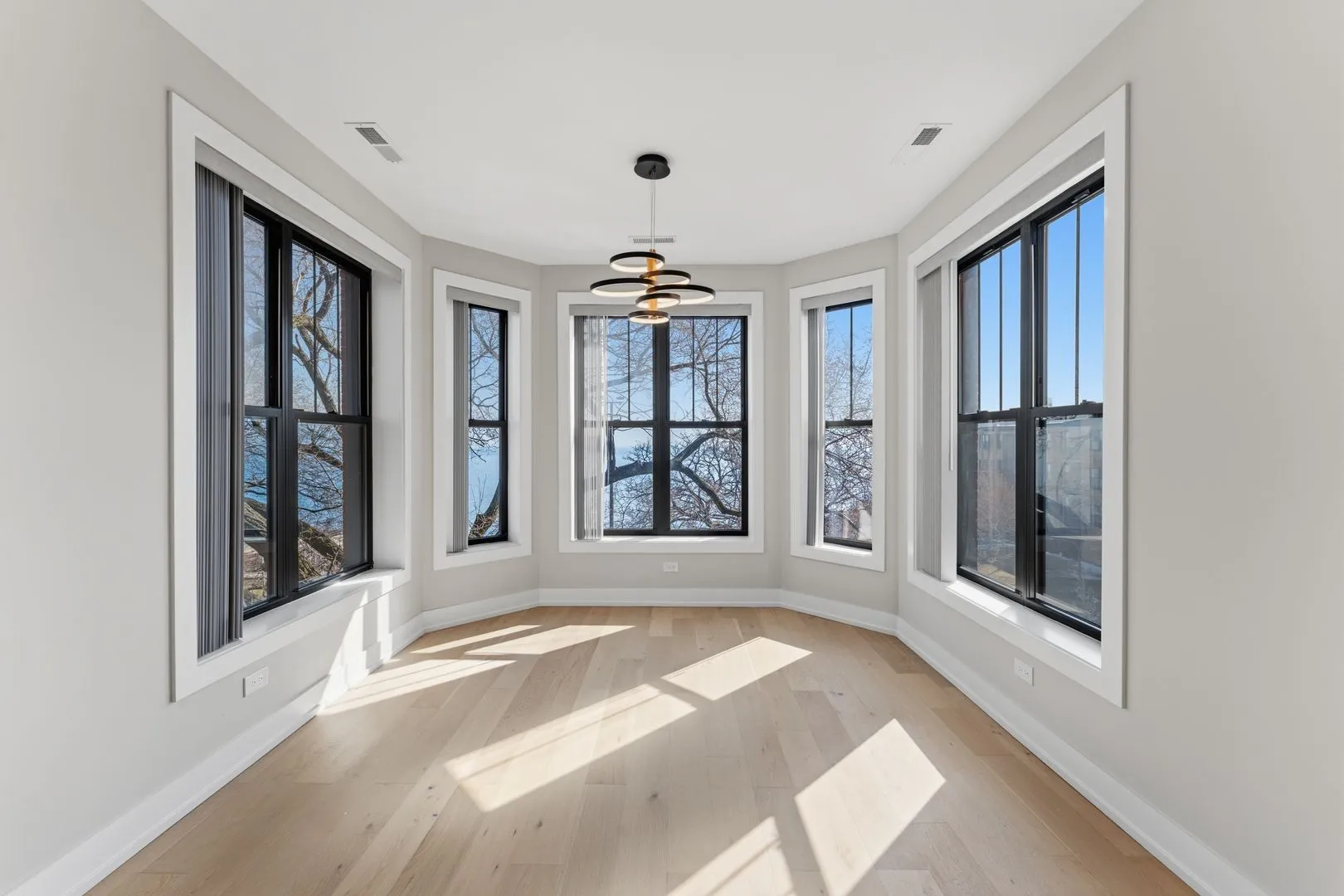 7518 N Eastlake Terrace, ,  60626, USA 60626-unit#2-Chicago-IL