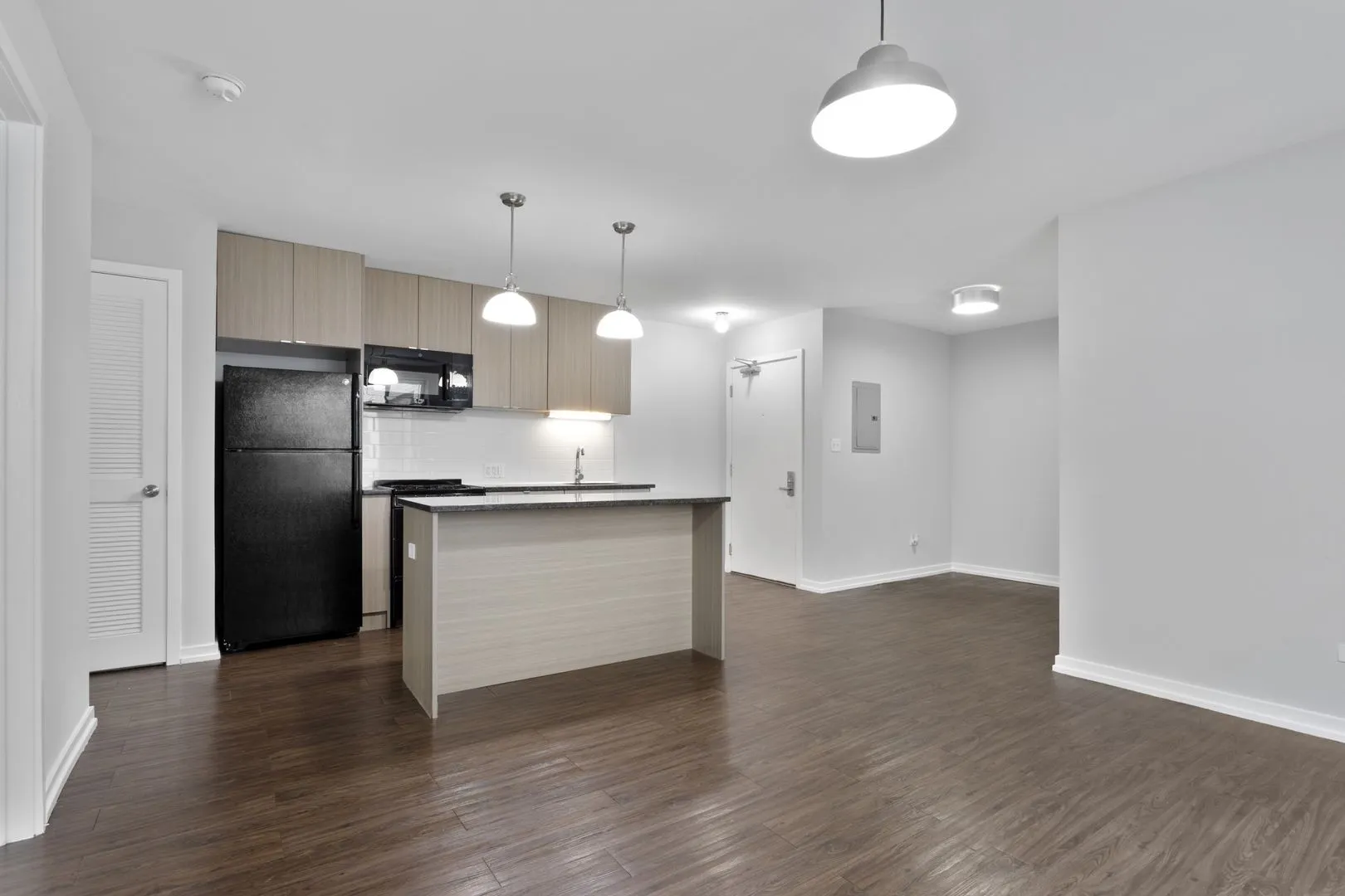 5411 N Winthrop Ave, , 60640, USA 60640-unit#523-Chicago-IL