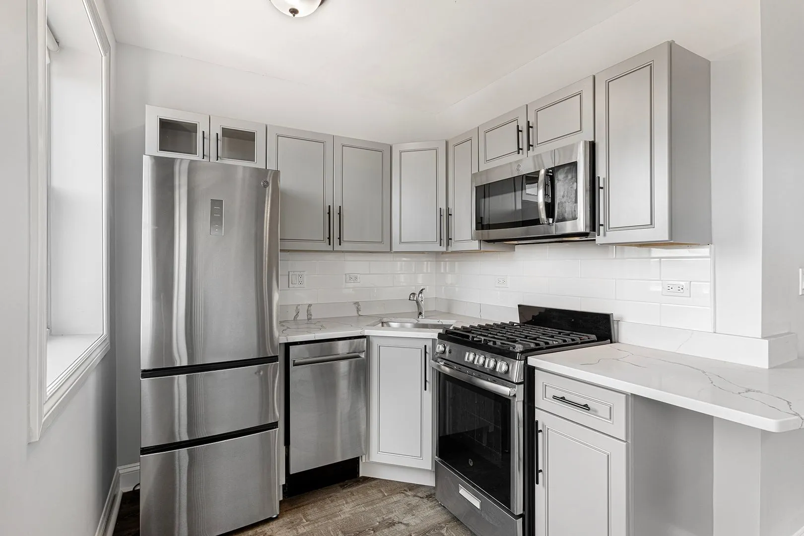 1521 W Sherwin Ave, , 60626, USA 60626-unit#604-Chicago-IL