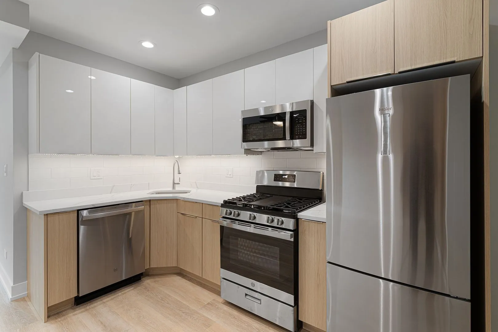 1558 W Juneway Terrace, , 60626, USA 60626-unit#1N-Chicago-IL