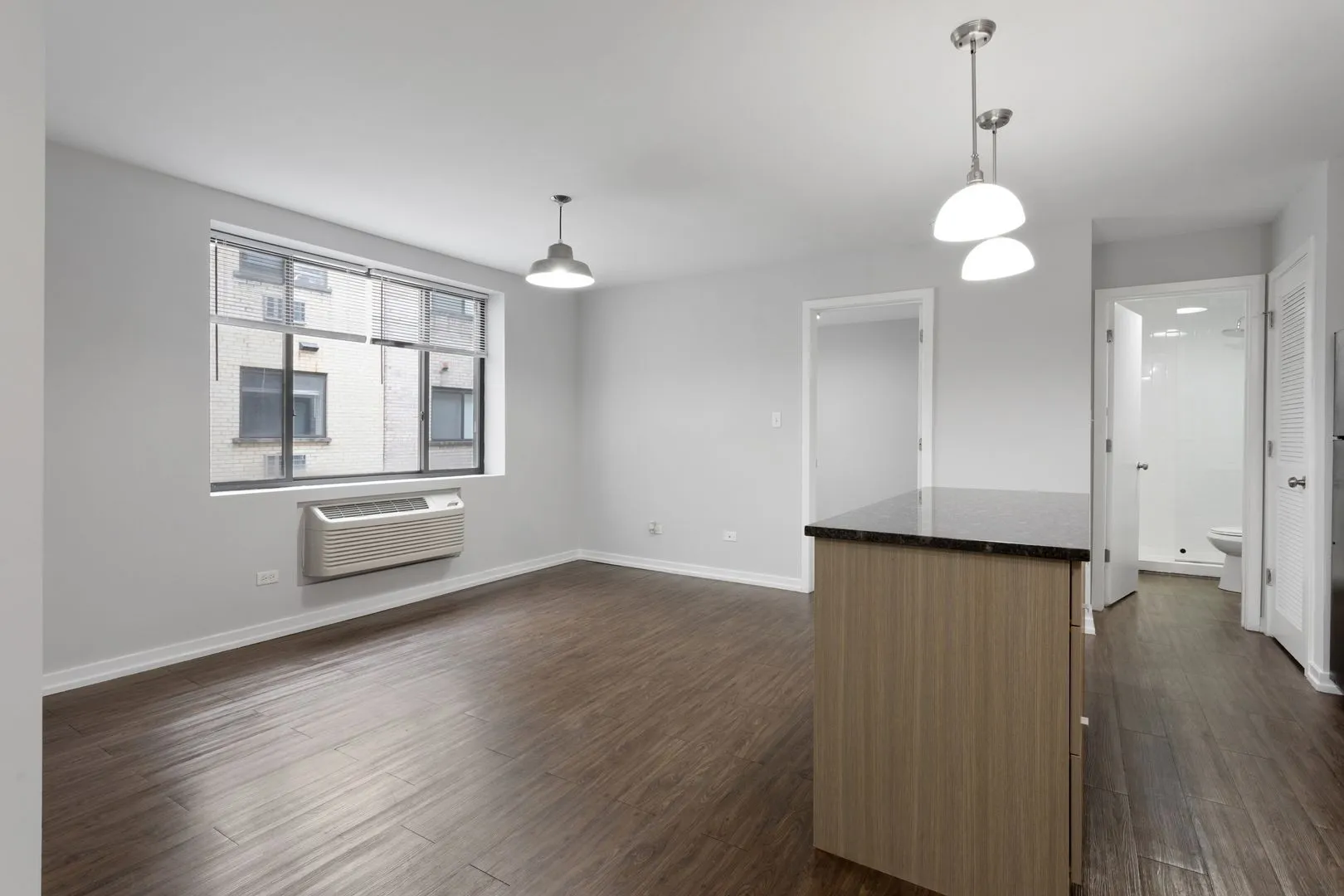 5411 N Winthrop Ave, , 60640, USA 60640-unit#523-Chicago-IL